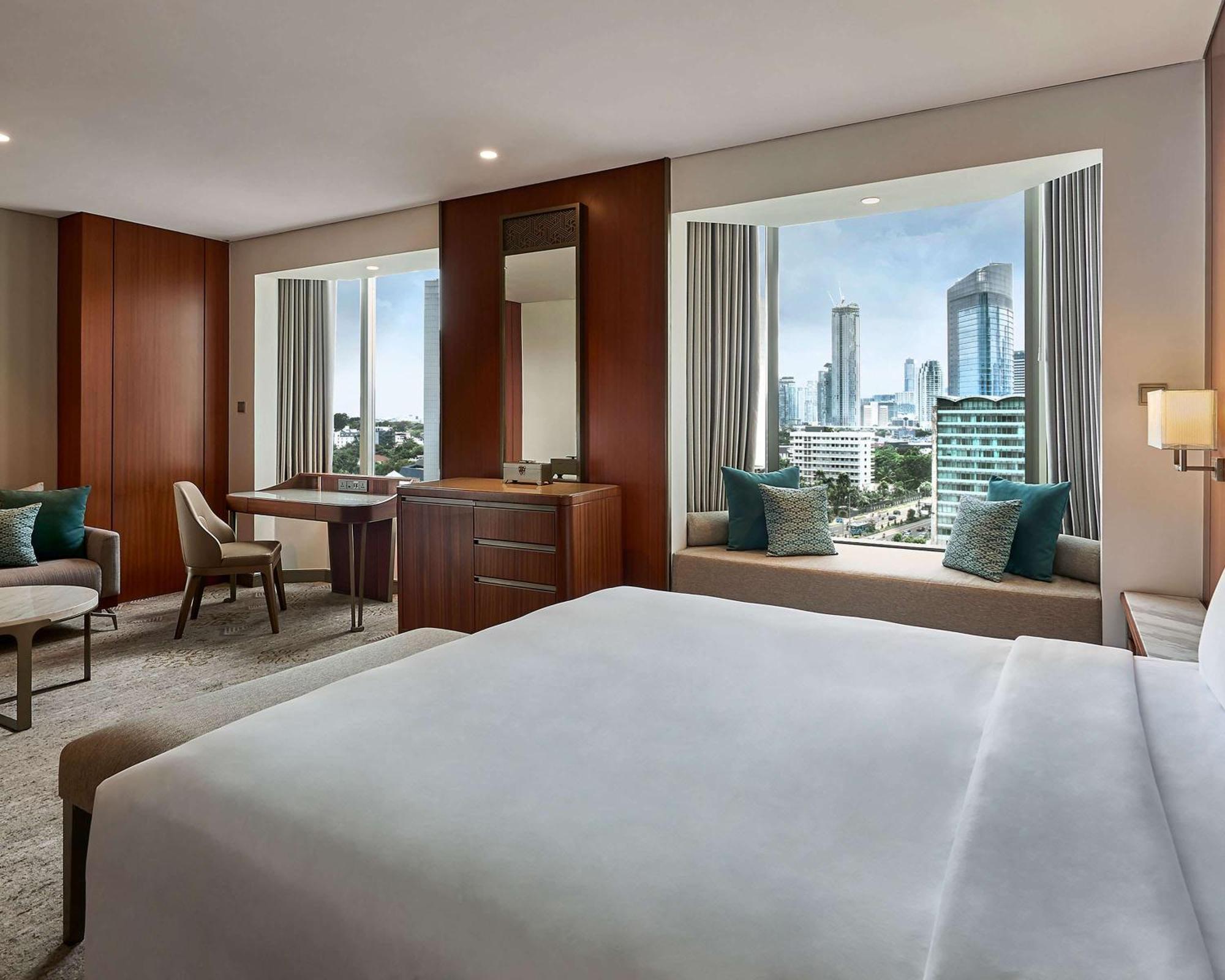 King Room with View,1548945085:JPEG