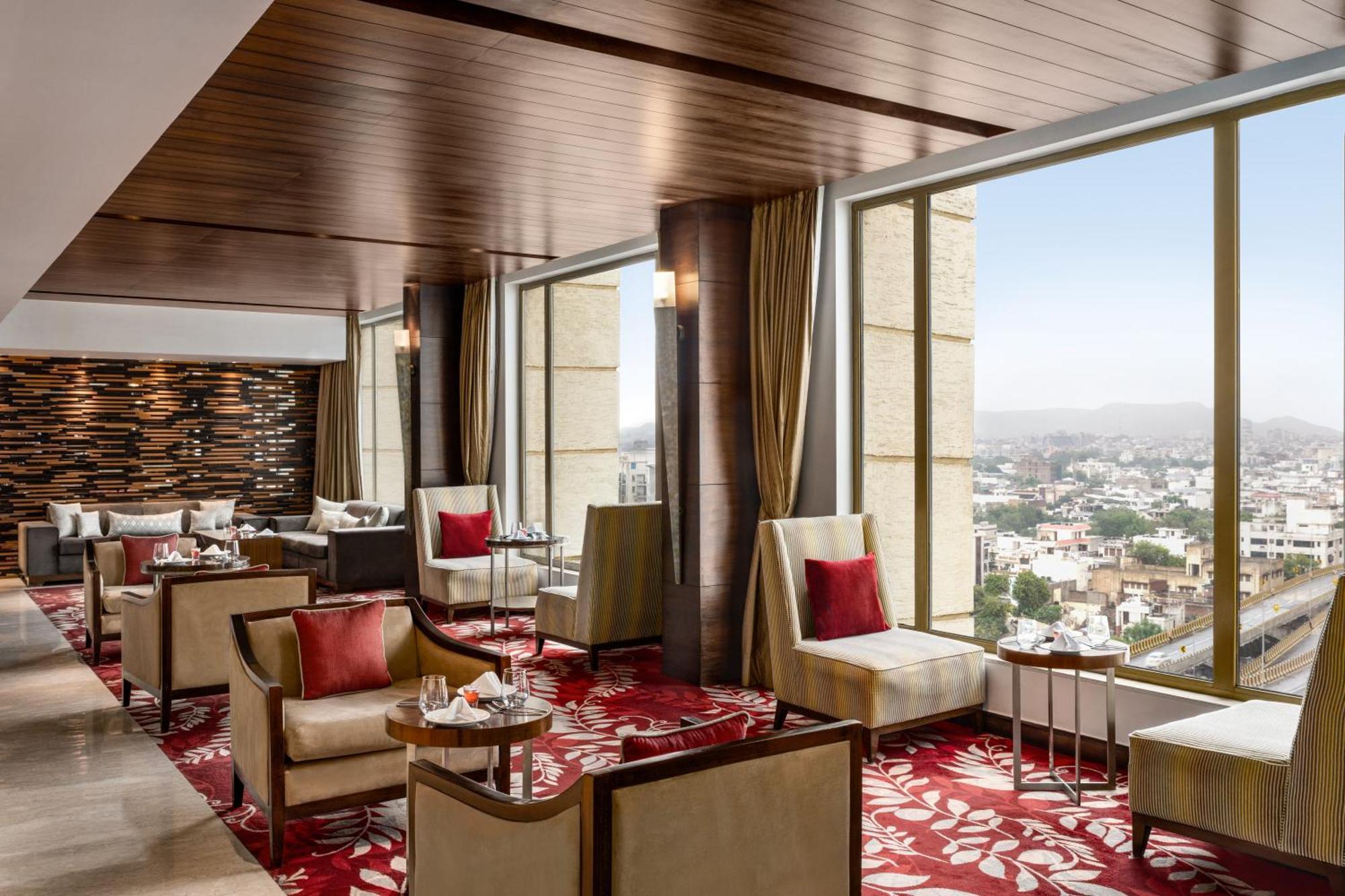 Deluxe King Room Terrace,1765894583:JPEG