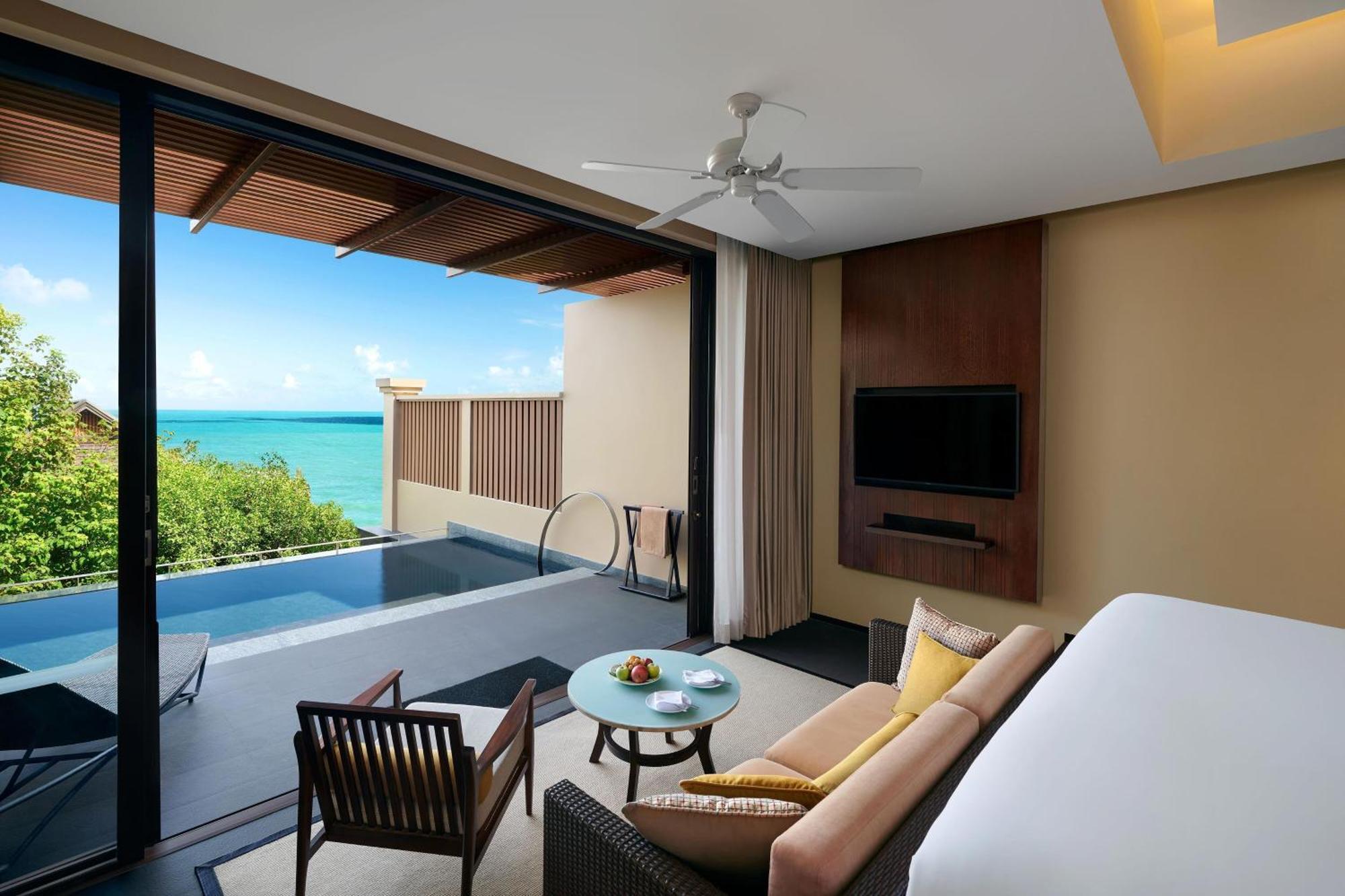 Premium Ocean Queen Suite Two Queen Beds Sofa Bed Private Pool,1671880658:JPEG