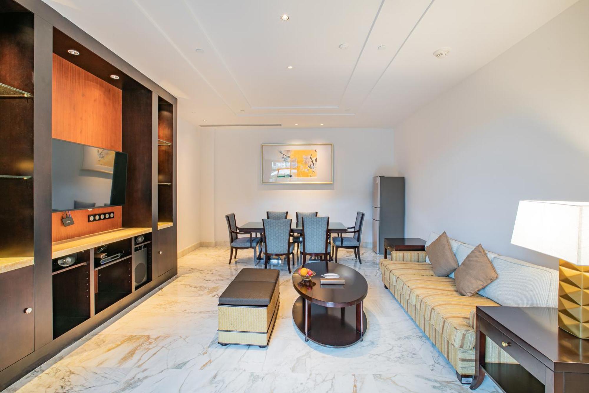 St. Regis Family Suite （Brunch + Welcome fruits + 2 cocktails at Ocean& Sky Bar + free Mini bar + 20% off laundry + free extra bed+trip shoot）,1552255273:JPEG