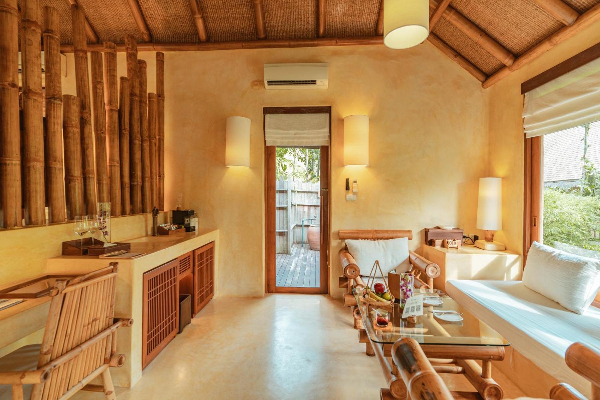 Grand Pool Villa