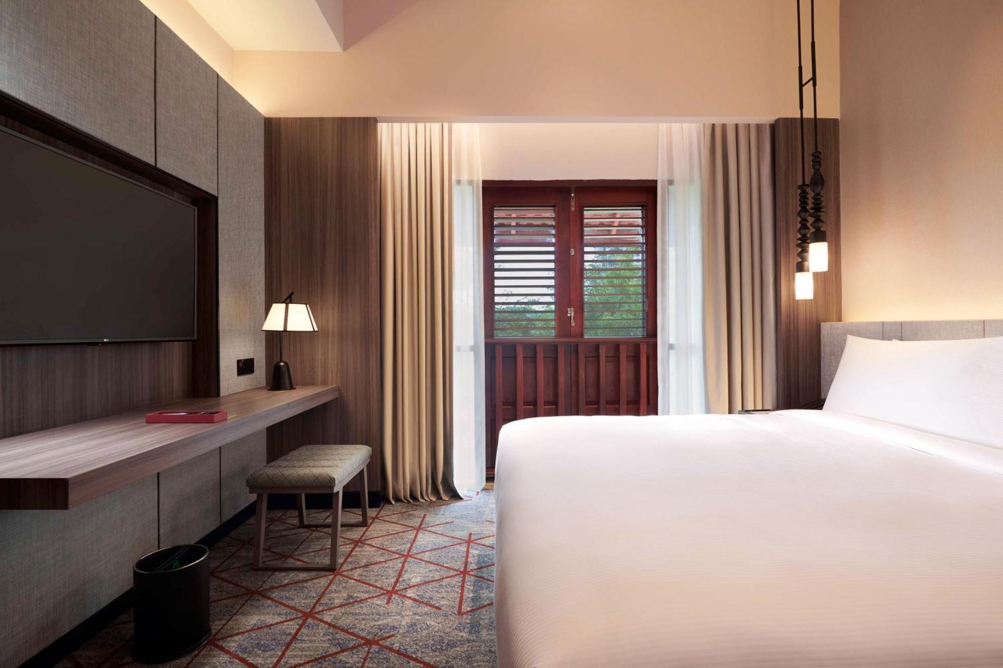 King Guest Room,1552615735:JPEG