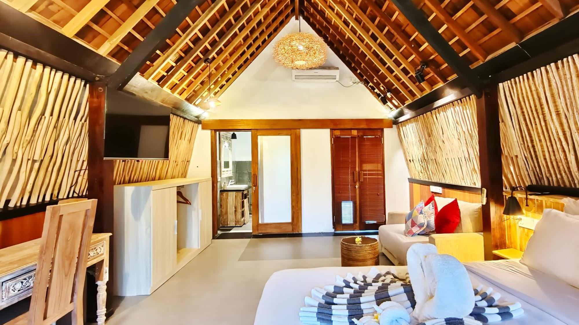 One-Bedroom Bungalow,1574767916:JPEG