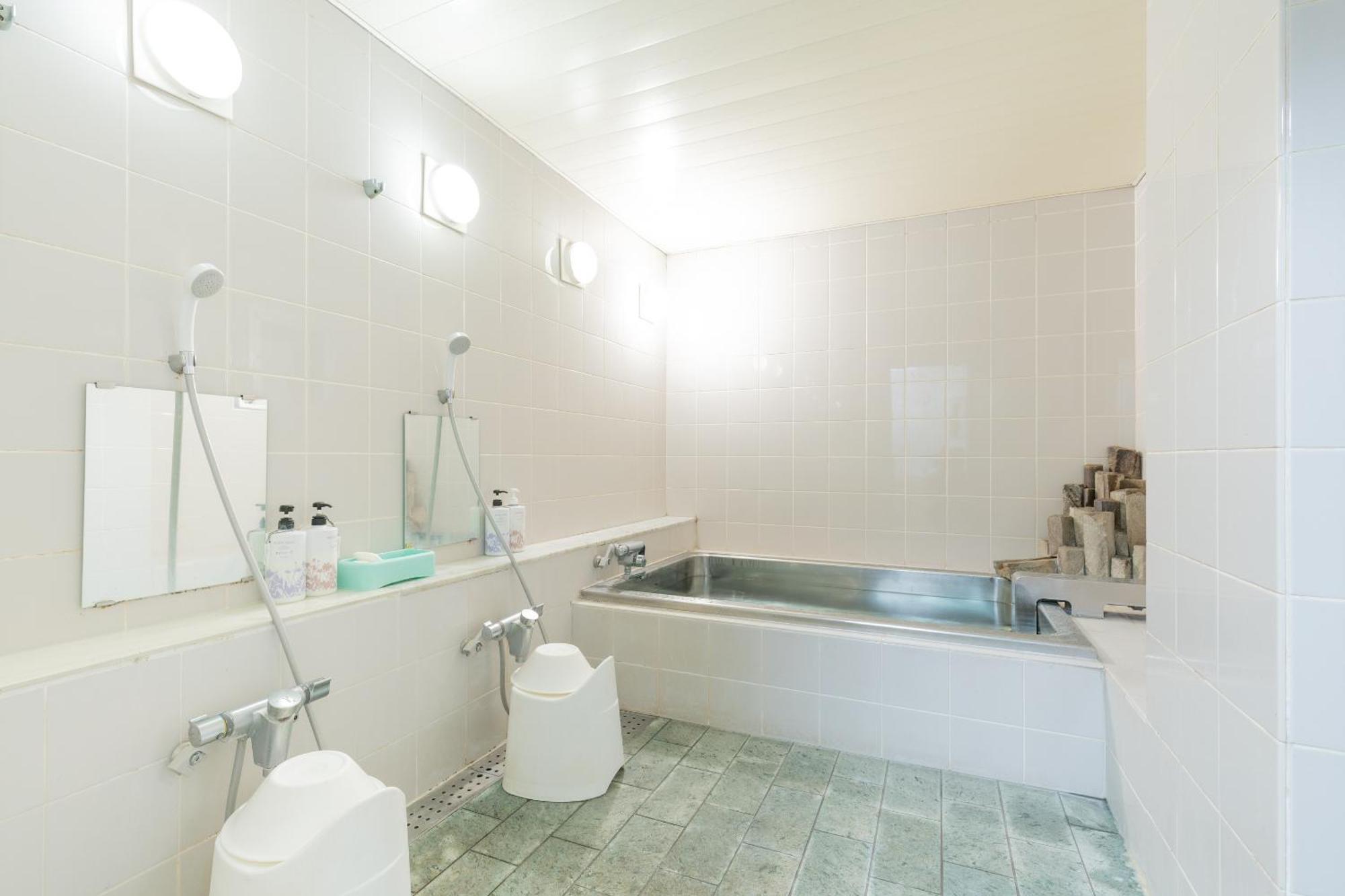 Japanese-Style Single Room with Shared Bathroom - Non-Smoking,1580465687:JPEG