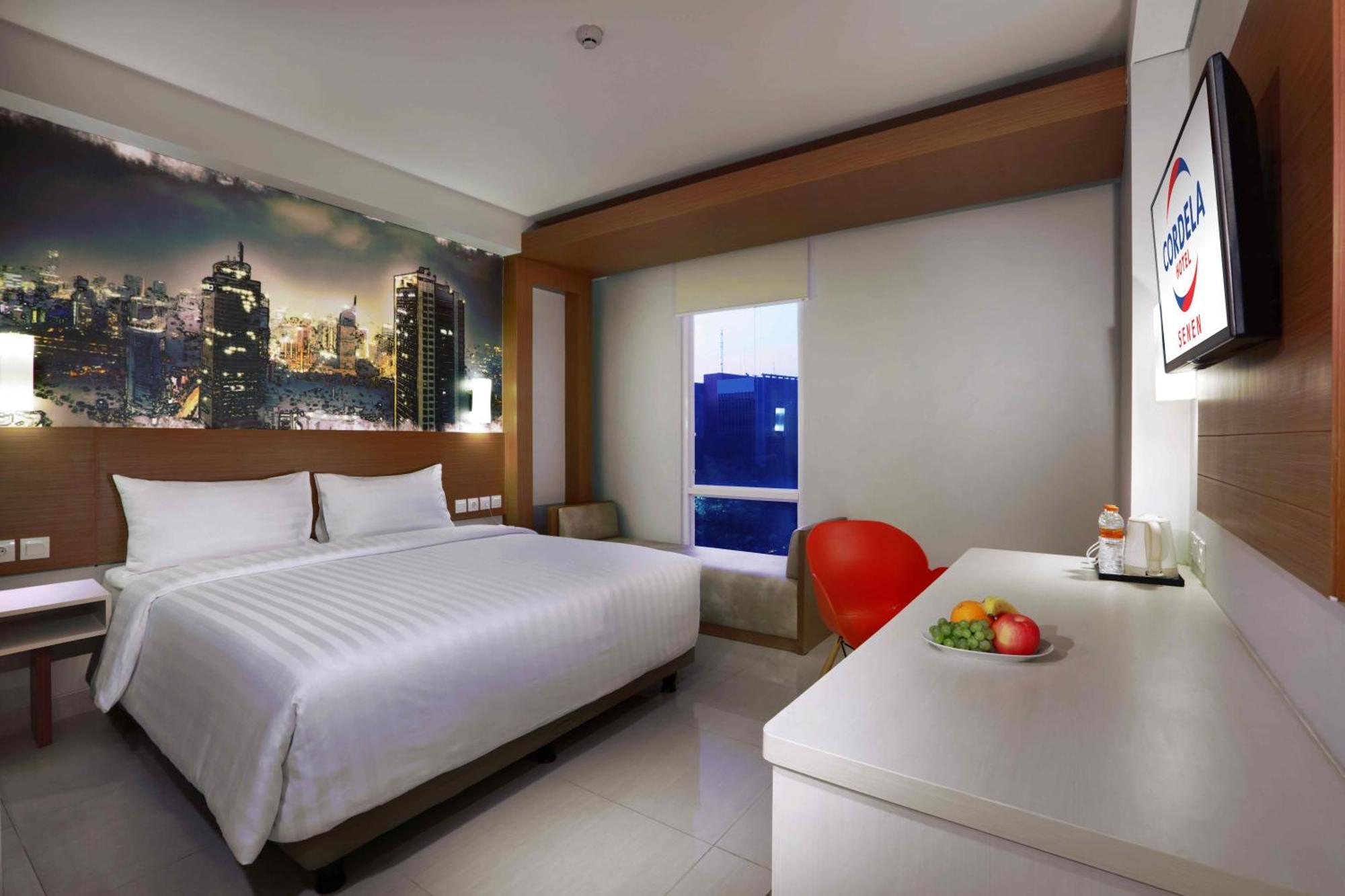Deluxe Business Room,1619196191:JPEG