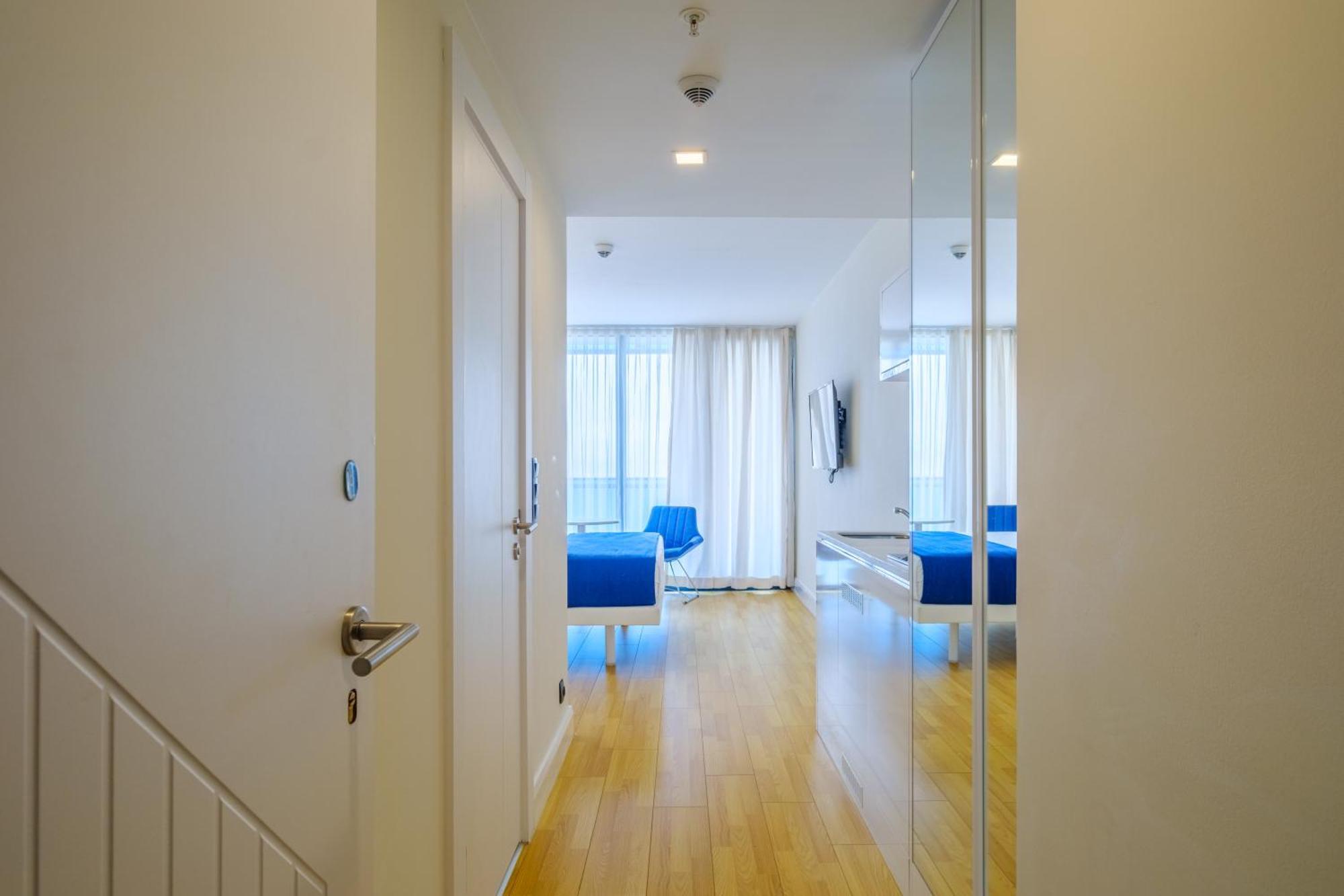 Superior Double Room,1581130885:JPEG