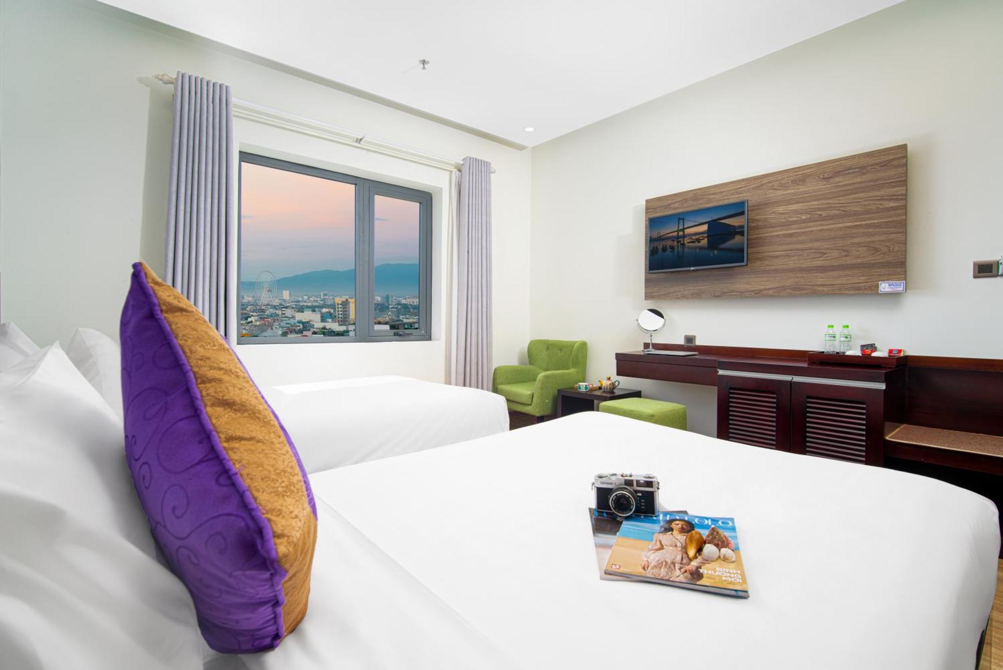 Twin Room with City View,1584702555:JPEG