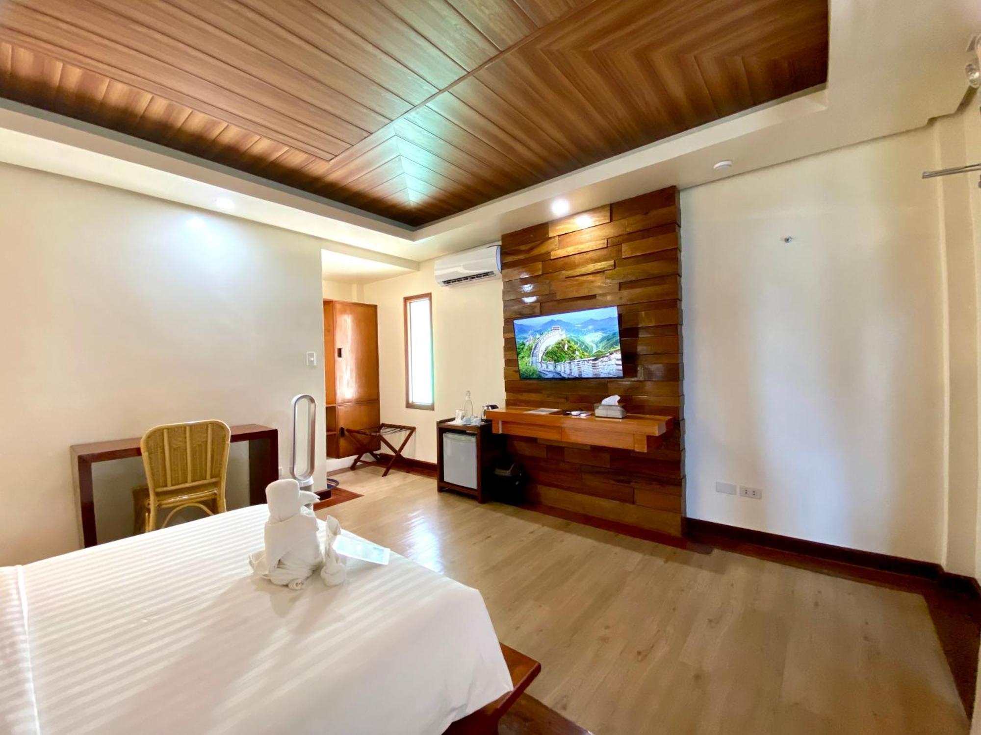 Deluxe Bungalow