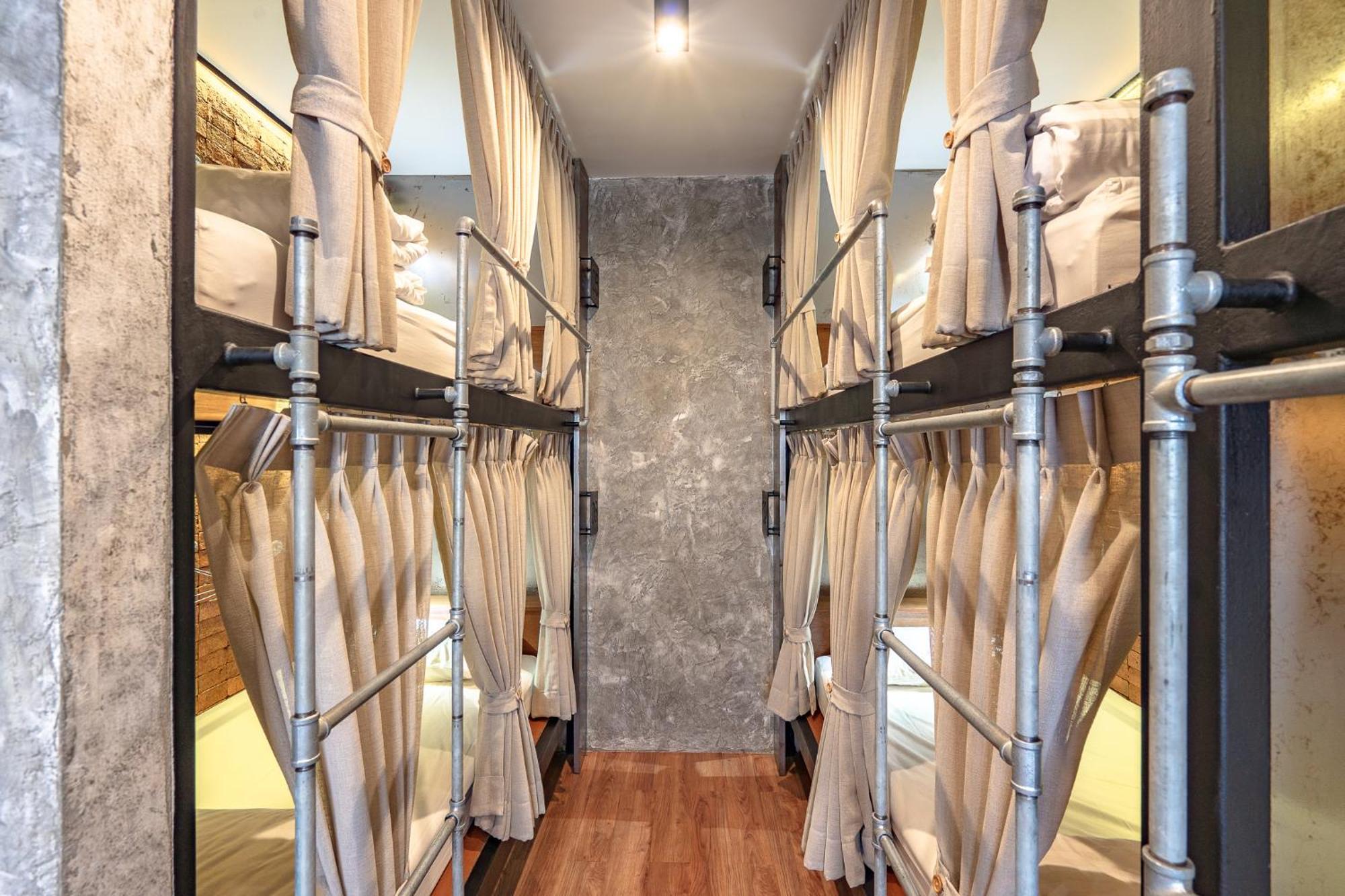 Quarto Familiar com Casa de Banho Partilhada
