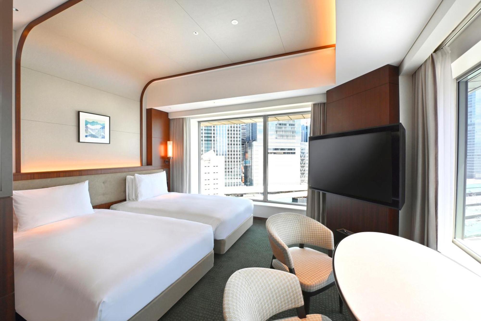 Grand Corner Twin Room - Non-Smoking
