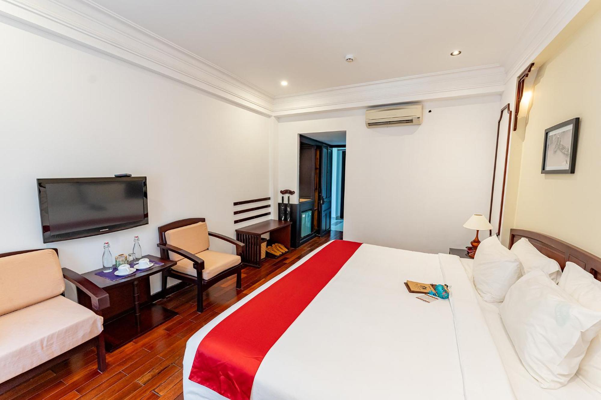 Deluxe King Room,1610881900:JPEG