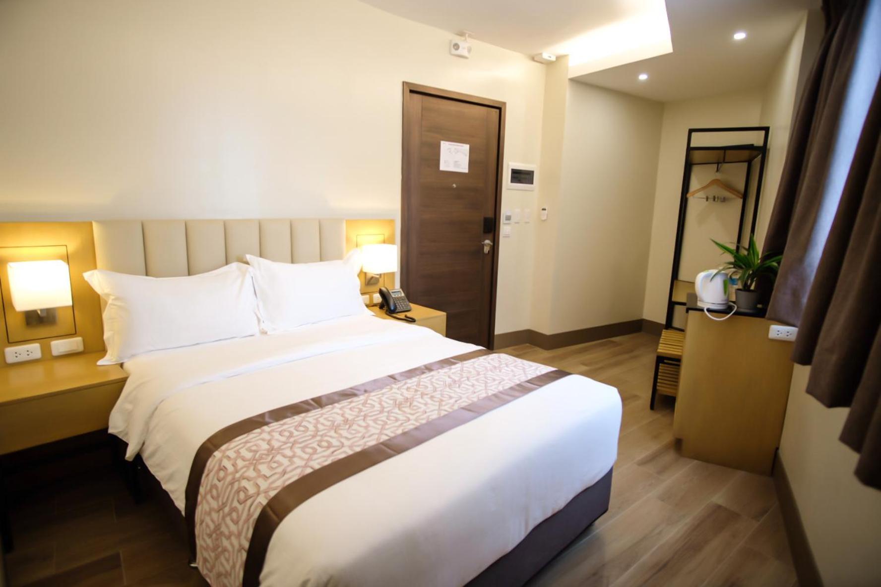 Deluxe Single Room