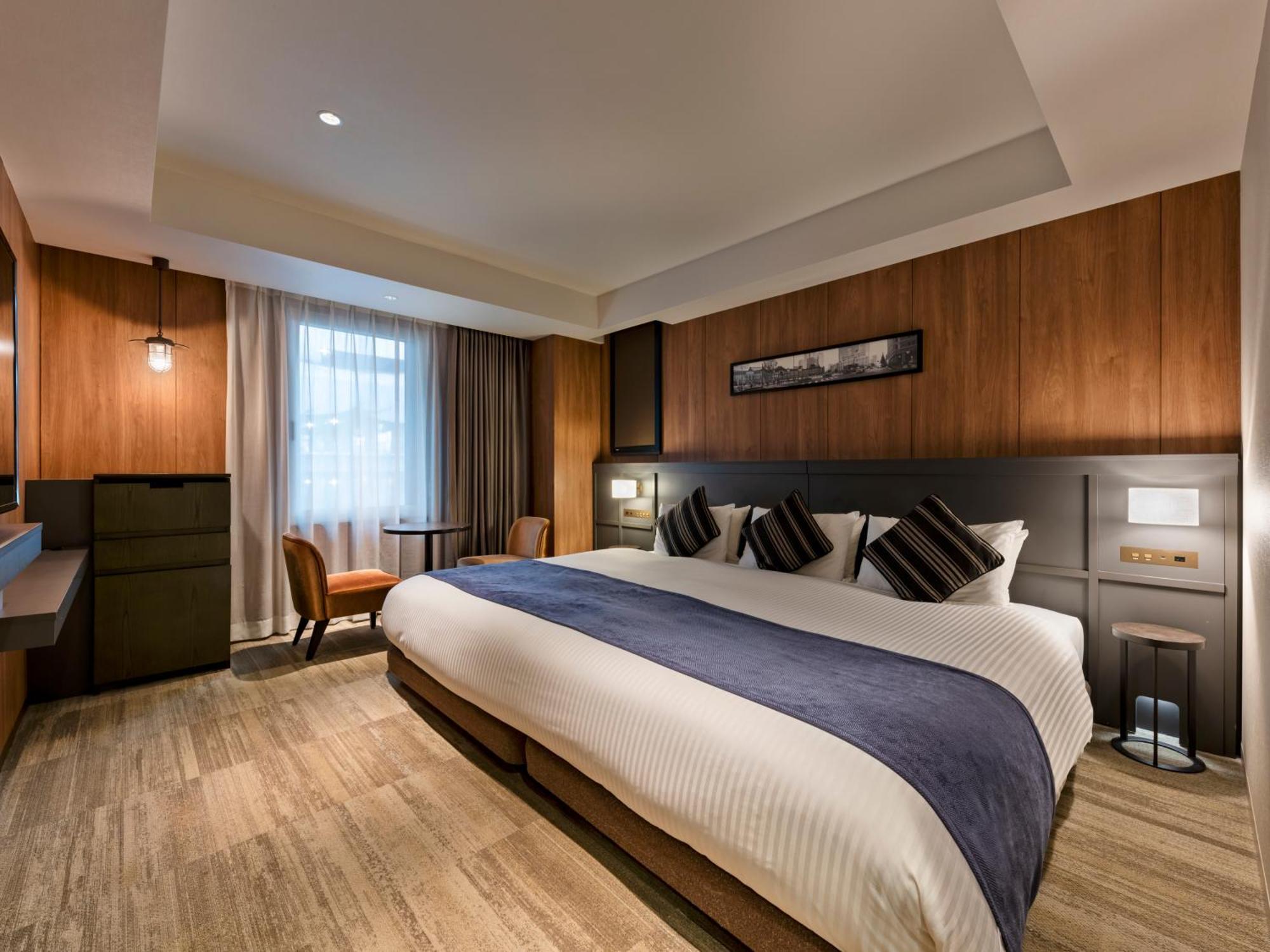 Superior Wide King Room,1627955321:JPEG