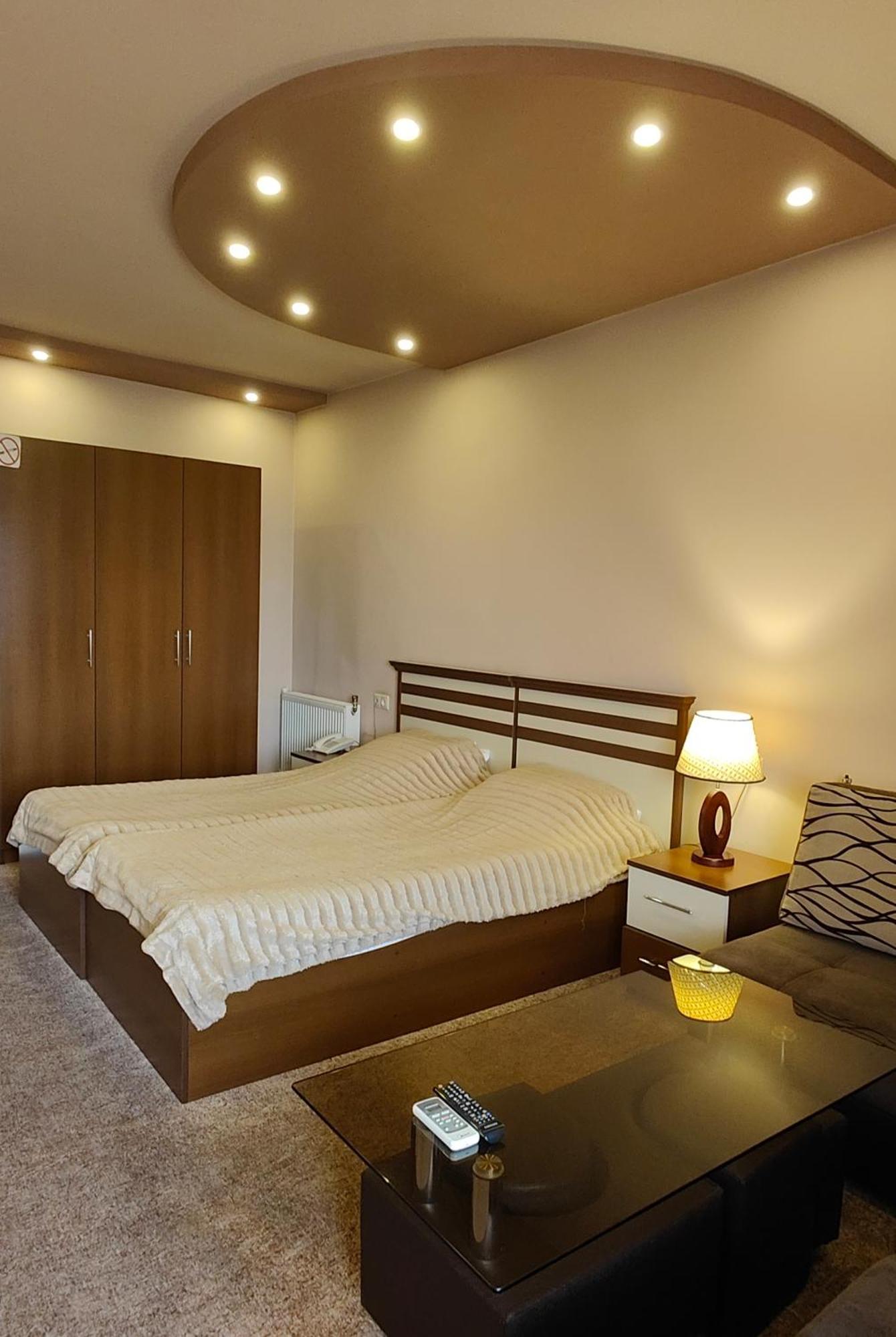 Large Double or Twin Room