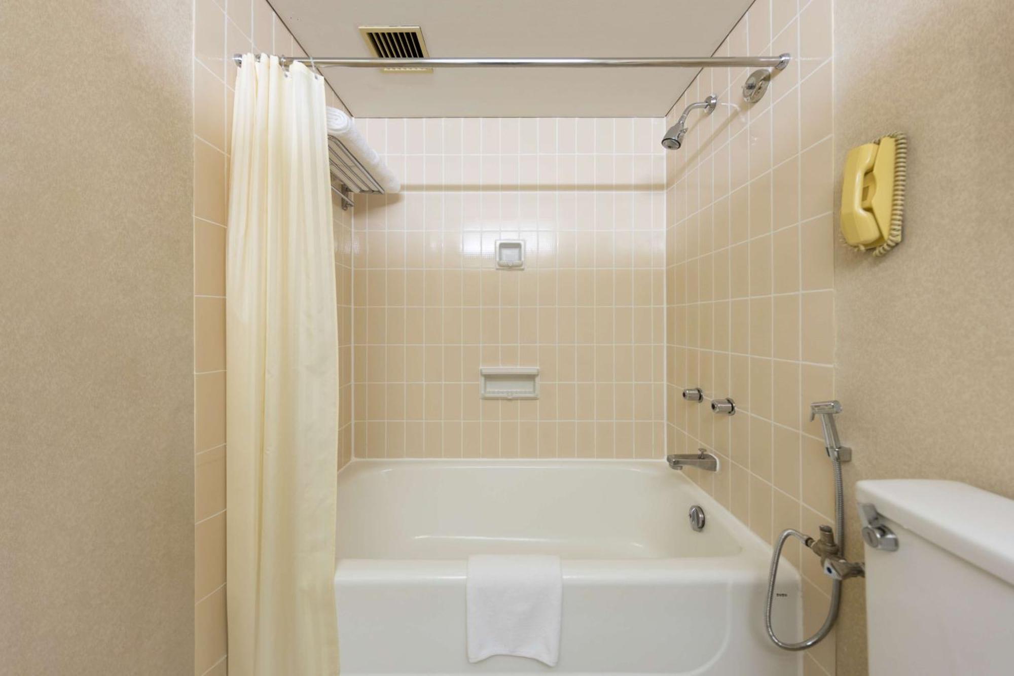 Deluxe Twin Room,1622024864:JPEG