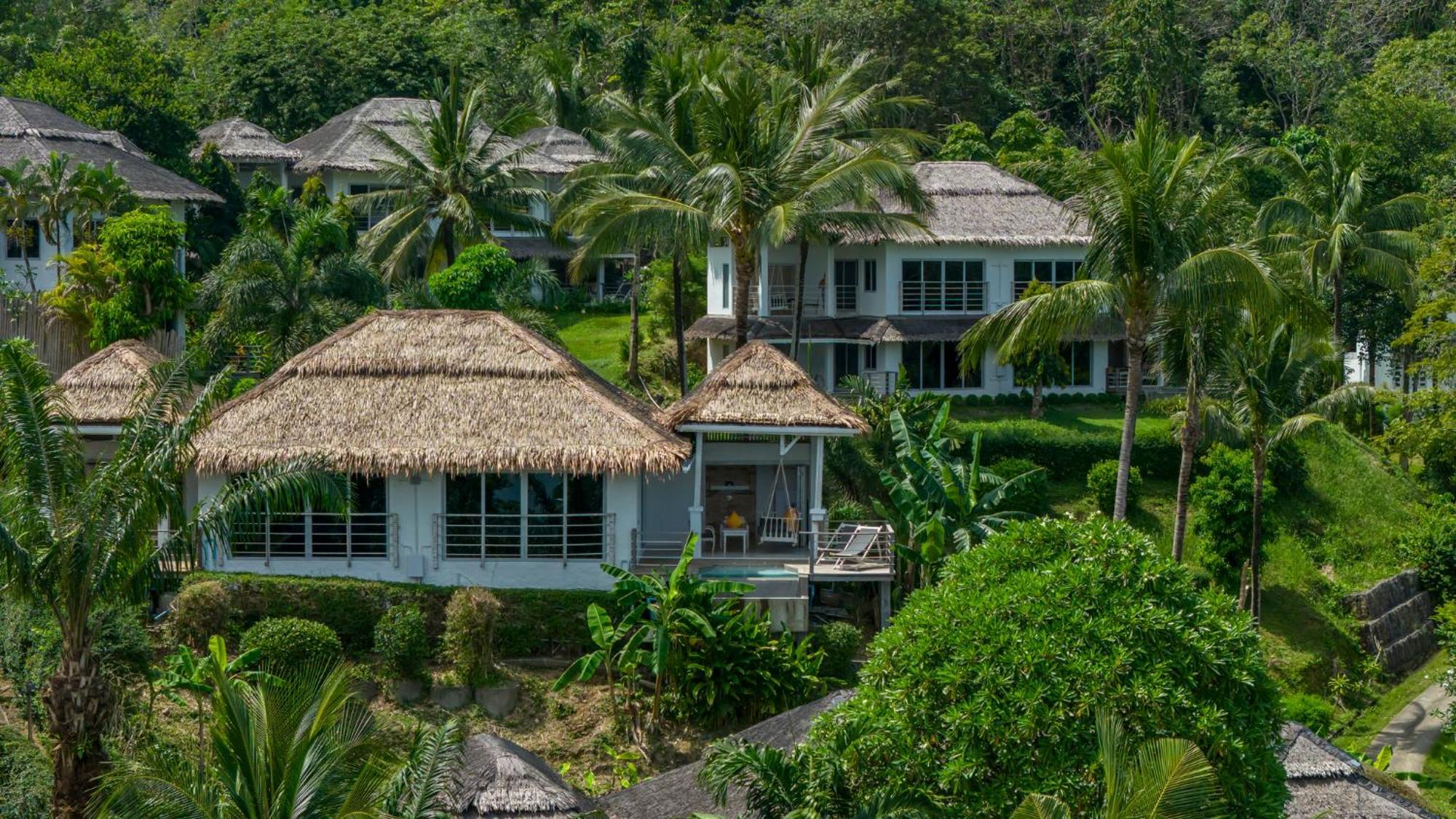 Seaview Plunge Pool Deluxe Studio,1631554322:JPEG