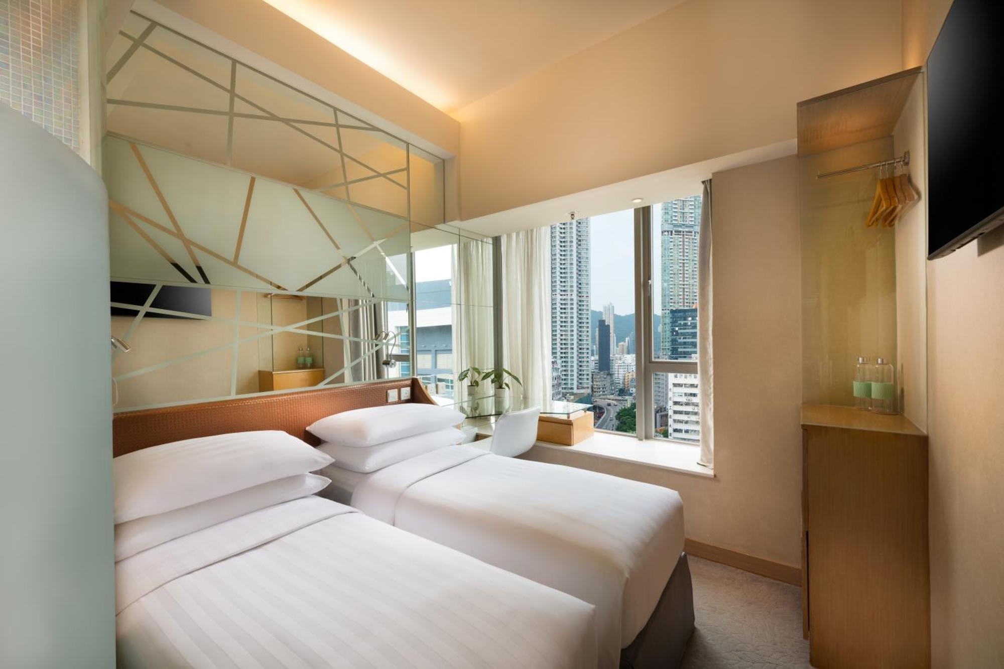 Superior Queen or Twin Room with City View,1596025228:JPEG