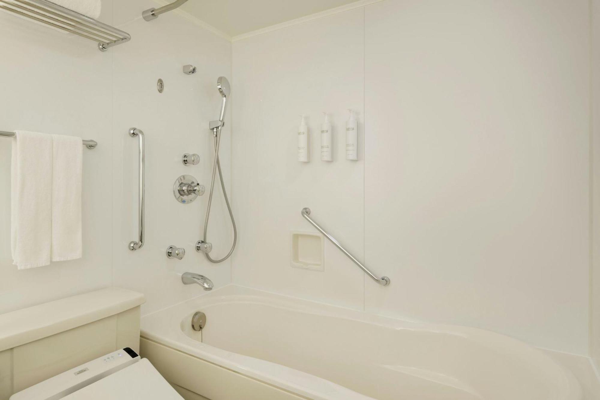 King Room,1632220487:JPEG