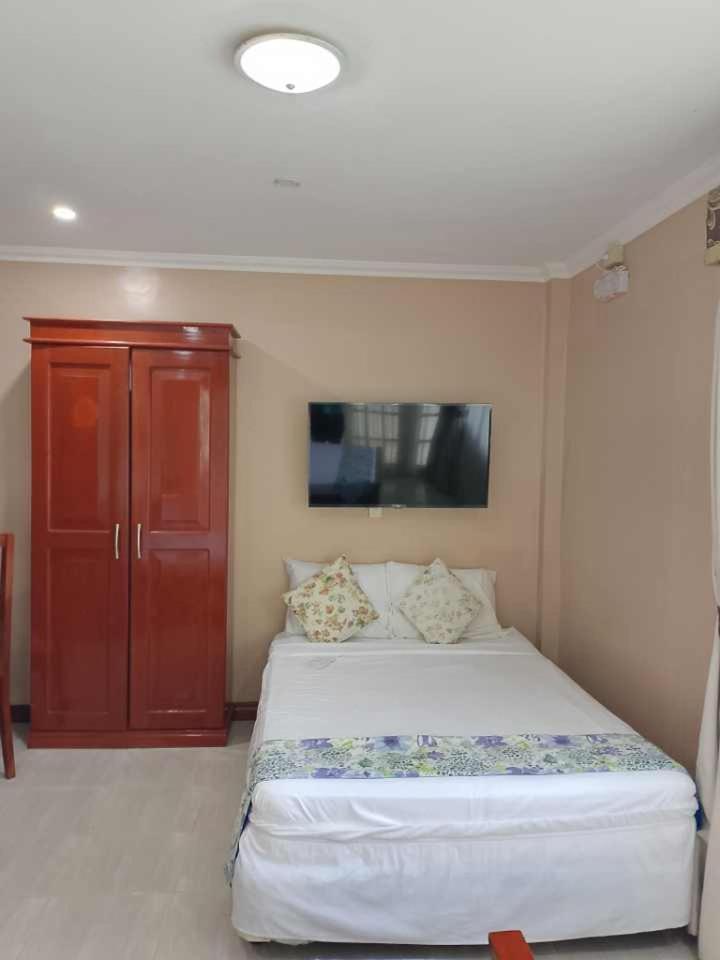 Deluxe Family Room,1638516637:JPEG