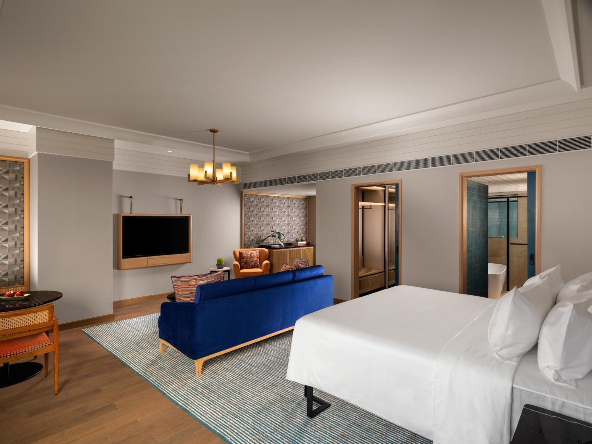 Superior Suite 1 King Bed - Lounge Access with Cocktail hours and One Way Airport Transfer,1646343652:JPEG