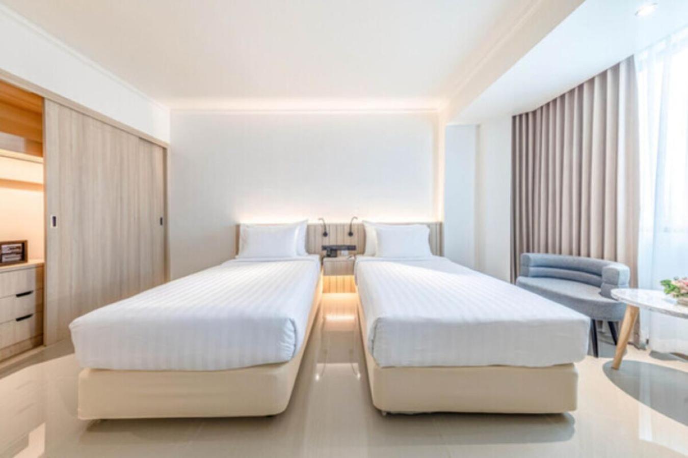 Premium Deluxe Room,1647717913:JPEG