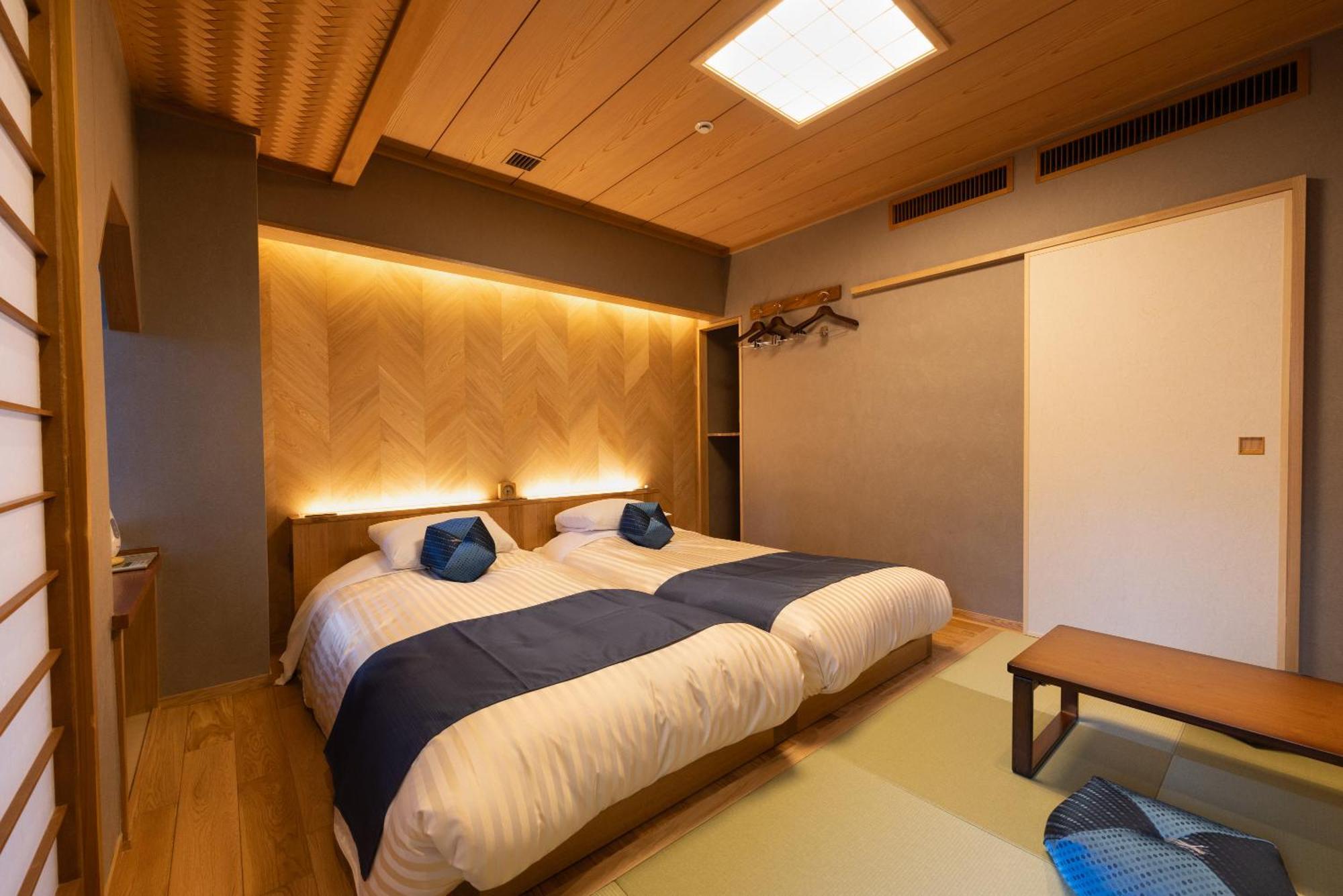 【Renovated】Japanese-Western Deluxe Twin Room Non-Smoking No Meals