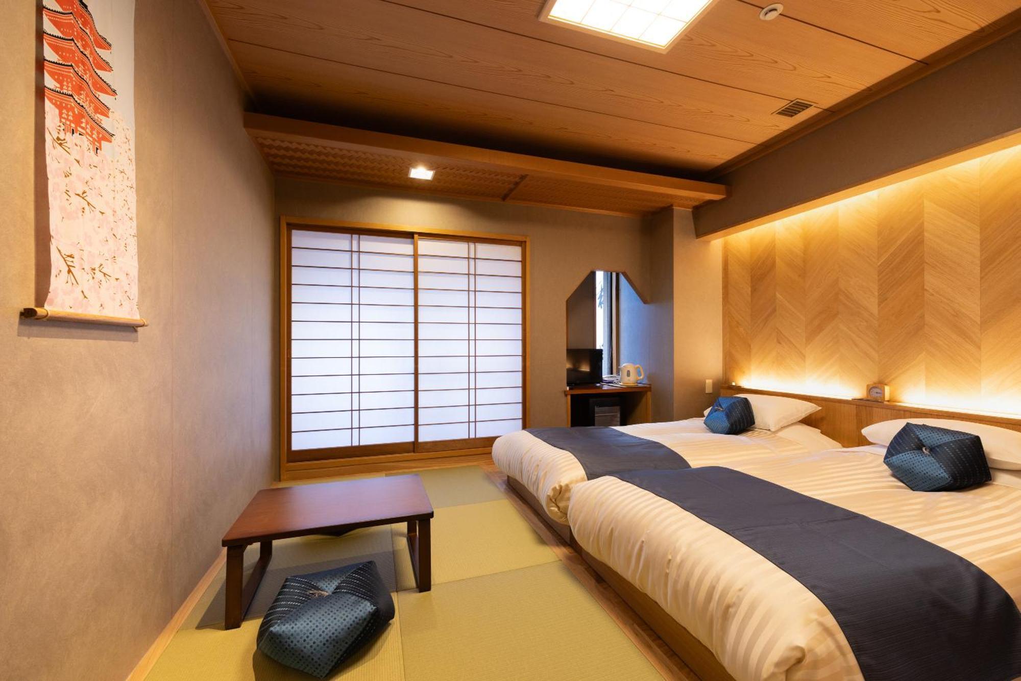 【Renovated】Japanese-Western Deluxe Twin Room Non-Smoking No Meals
