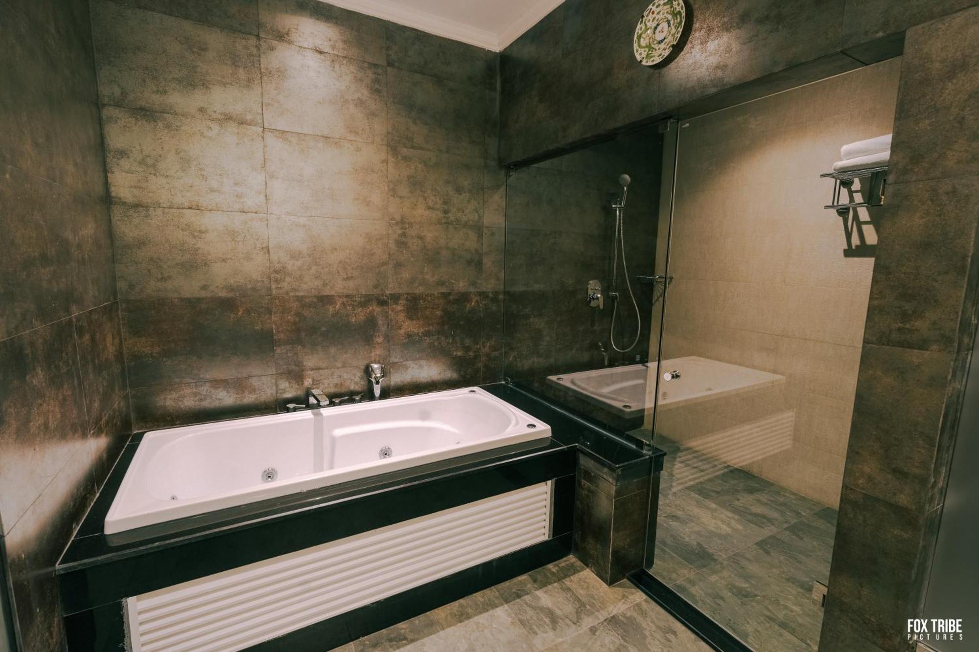 King Suite Ocean View