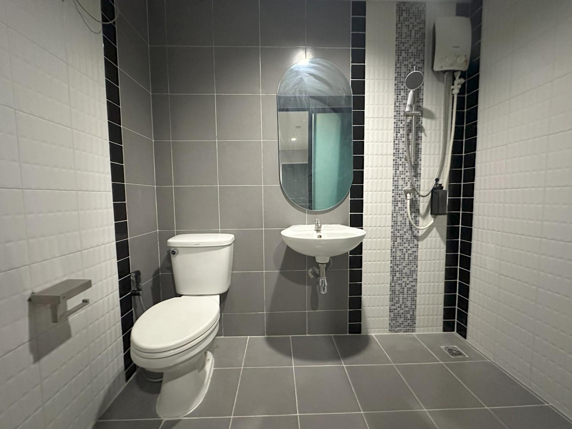 Deluxe Double Room with Balcony,1667455301:JPEG