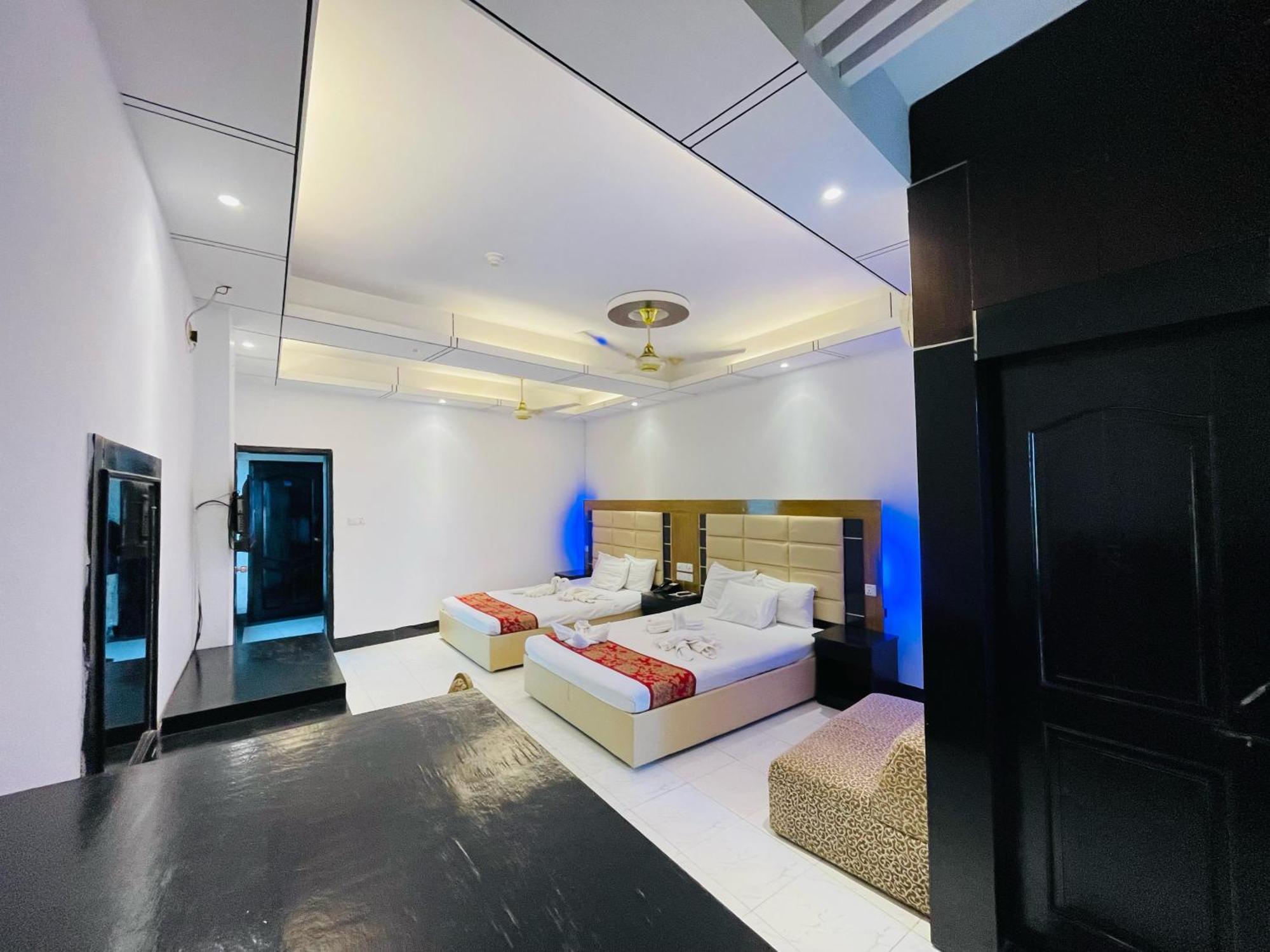 King Room Two King Beds
