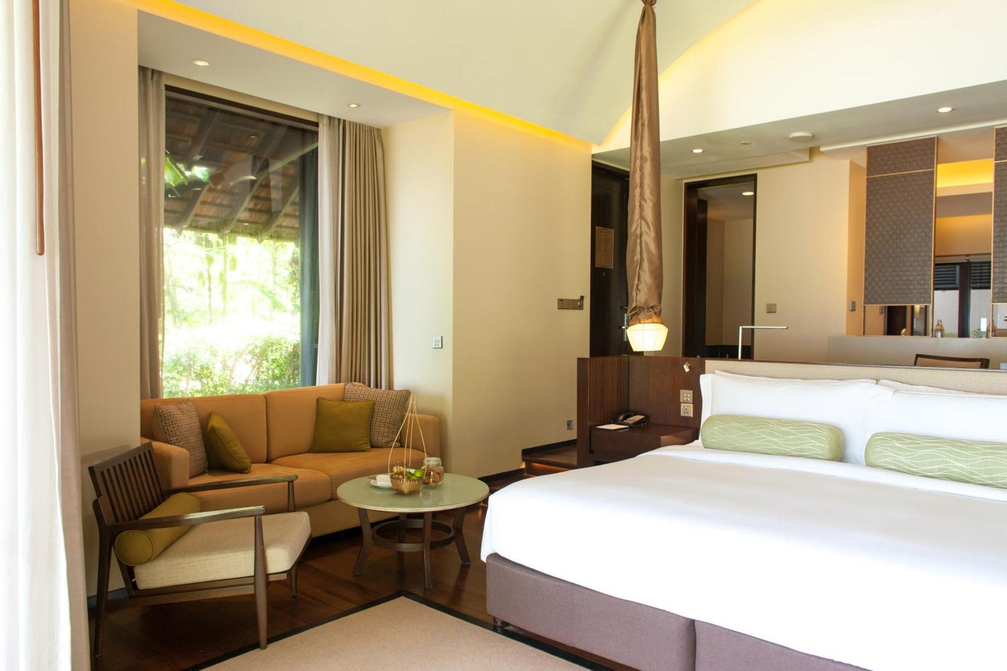 Tropical Pool Villa 1 King Sofa bed,1671880679:JPEG