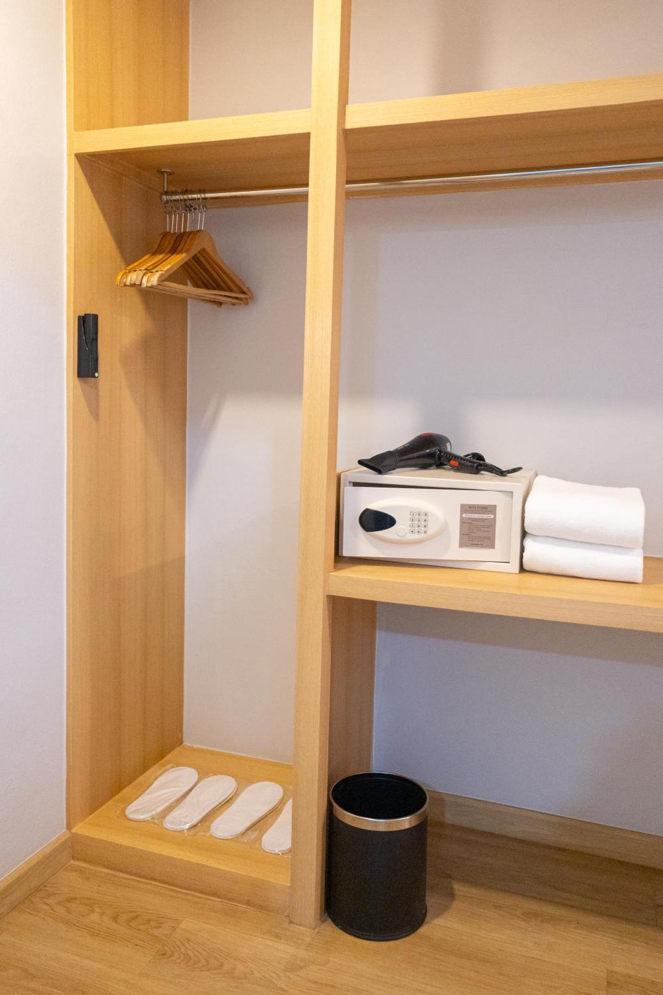 Junior Suite (4 pax),1677861806:JPEG