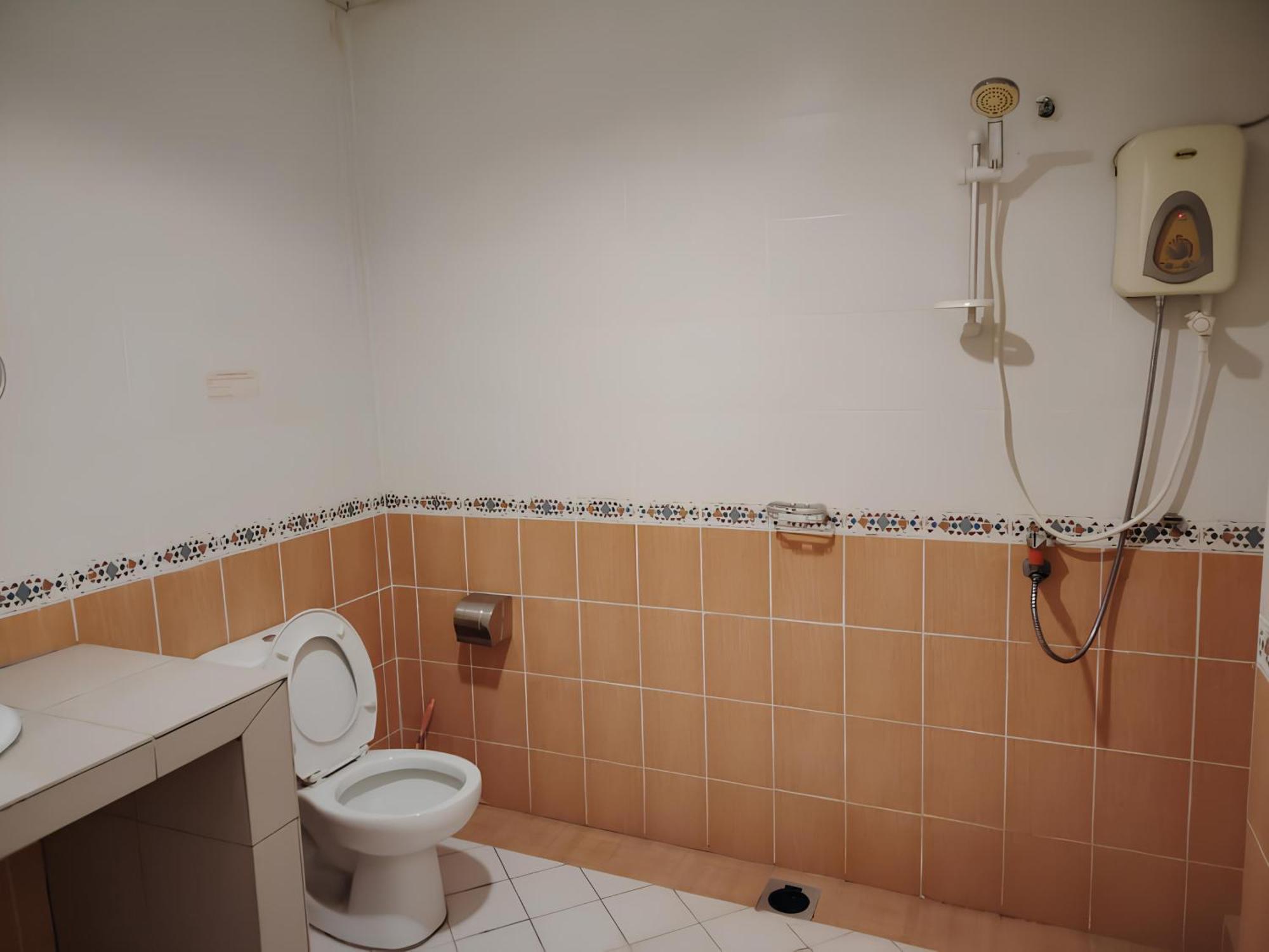 Five-Bedroom Deluxe Apartment,1677870116:JPEG