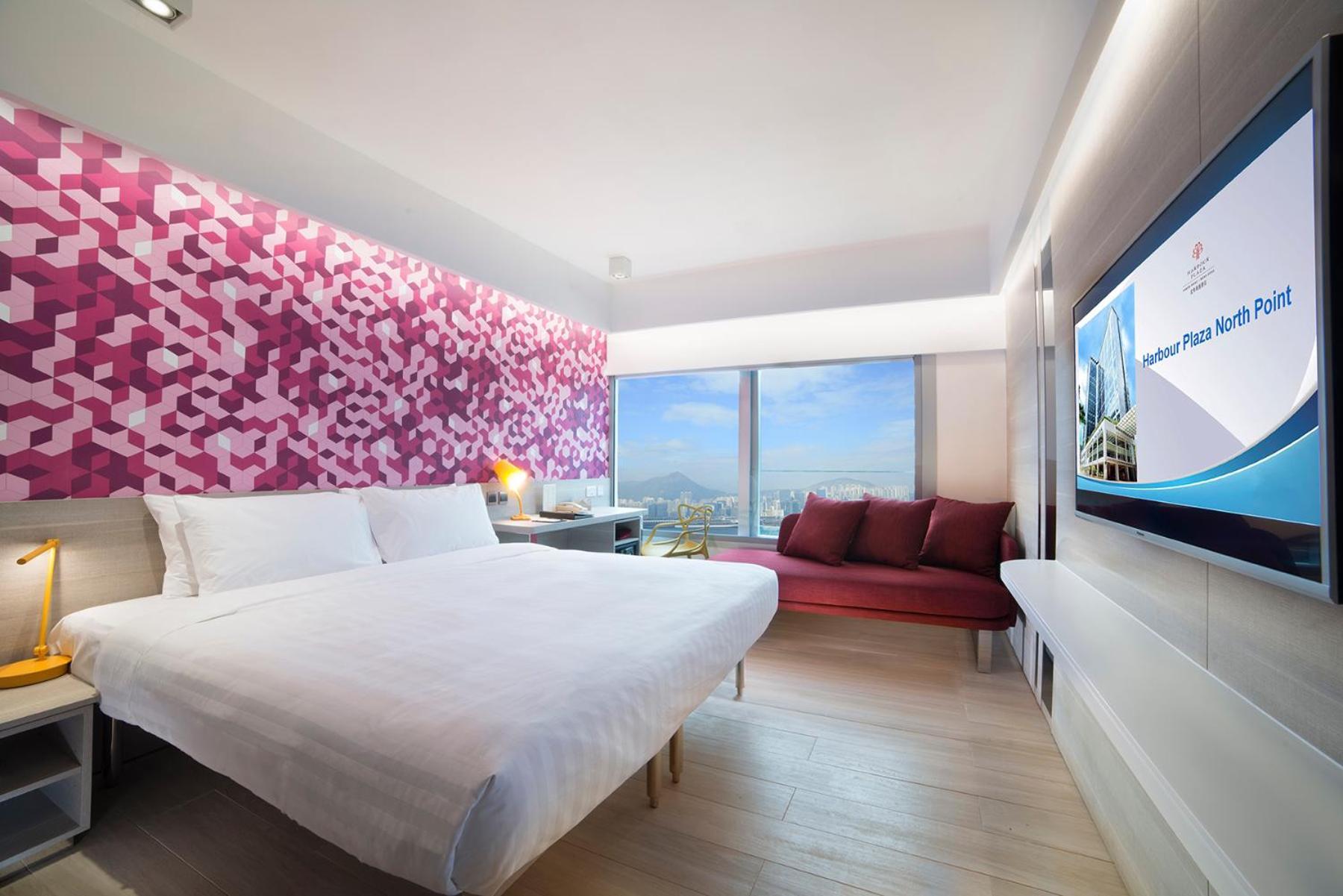 Quarto Clássico com Cama de Casal ou 2 de Solteiro e Vista do Porto
