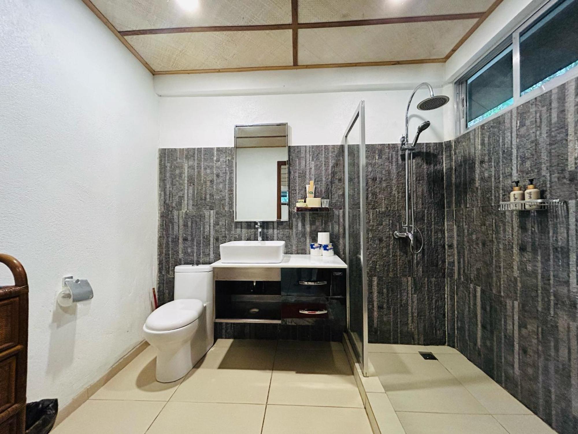 Deluxe Sea View Room