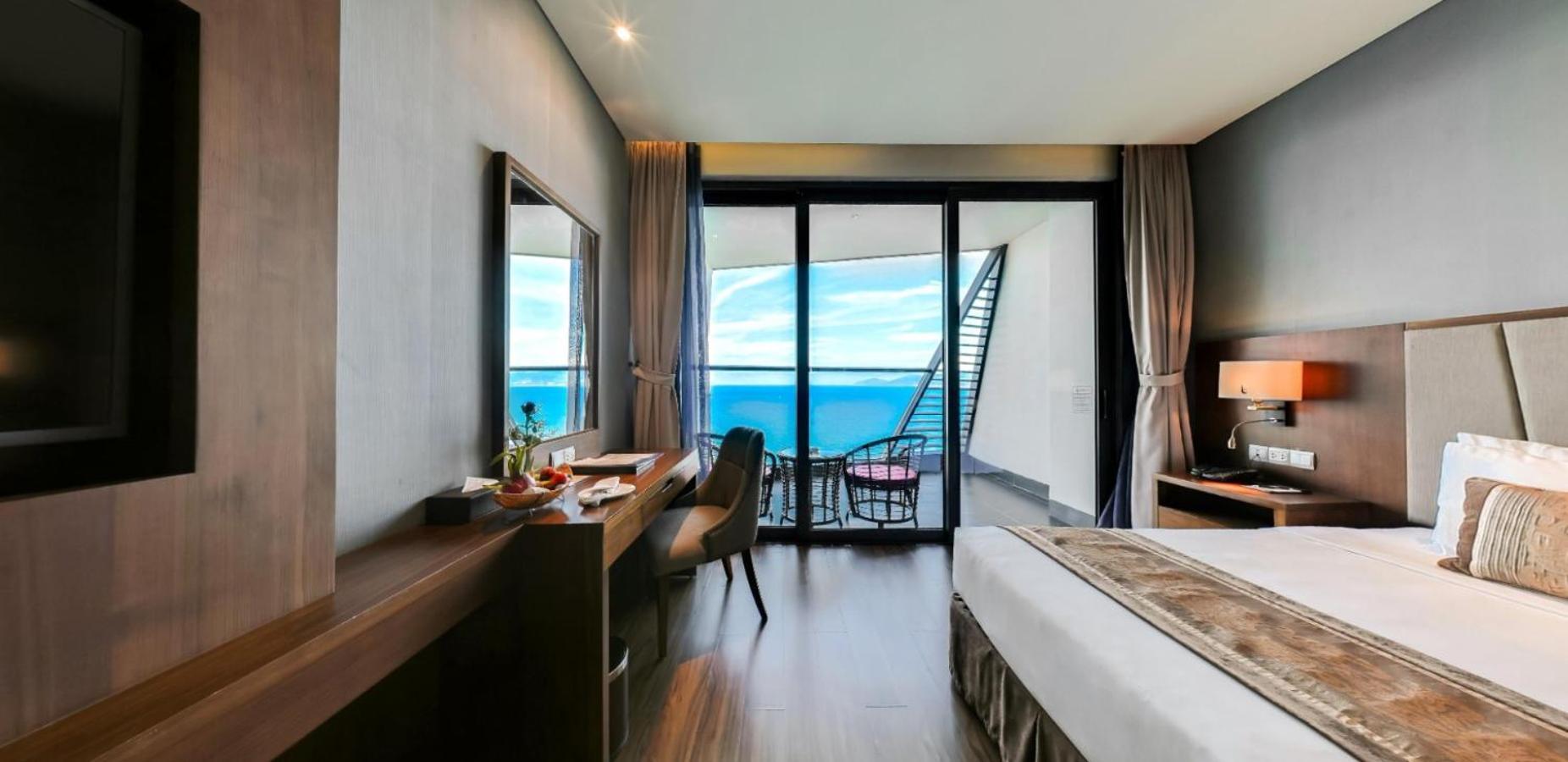 Deluxe Twin Room with Ocean View - Sauna access & Stay More, Pay Less,1756659781:JPEG