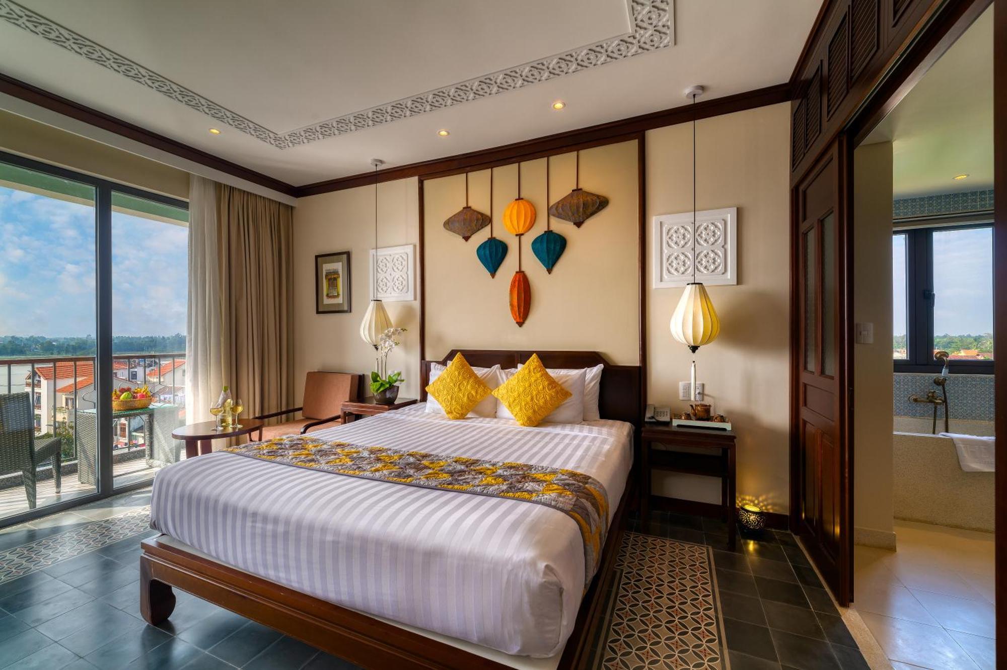 Savvy King/Twin Suite, Bathtub, Balcony with Riverside View,1687527479:JPEG