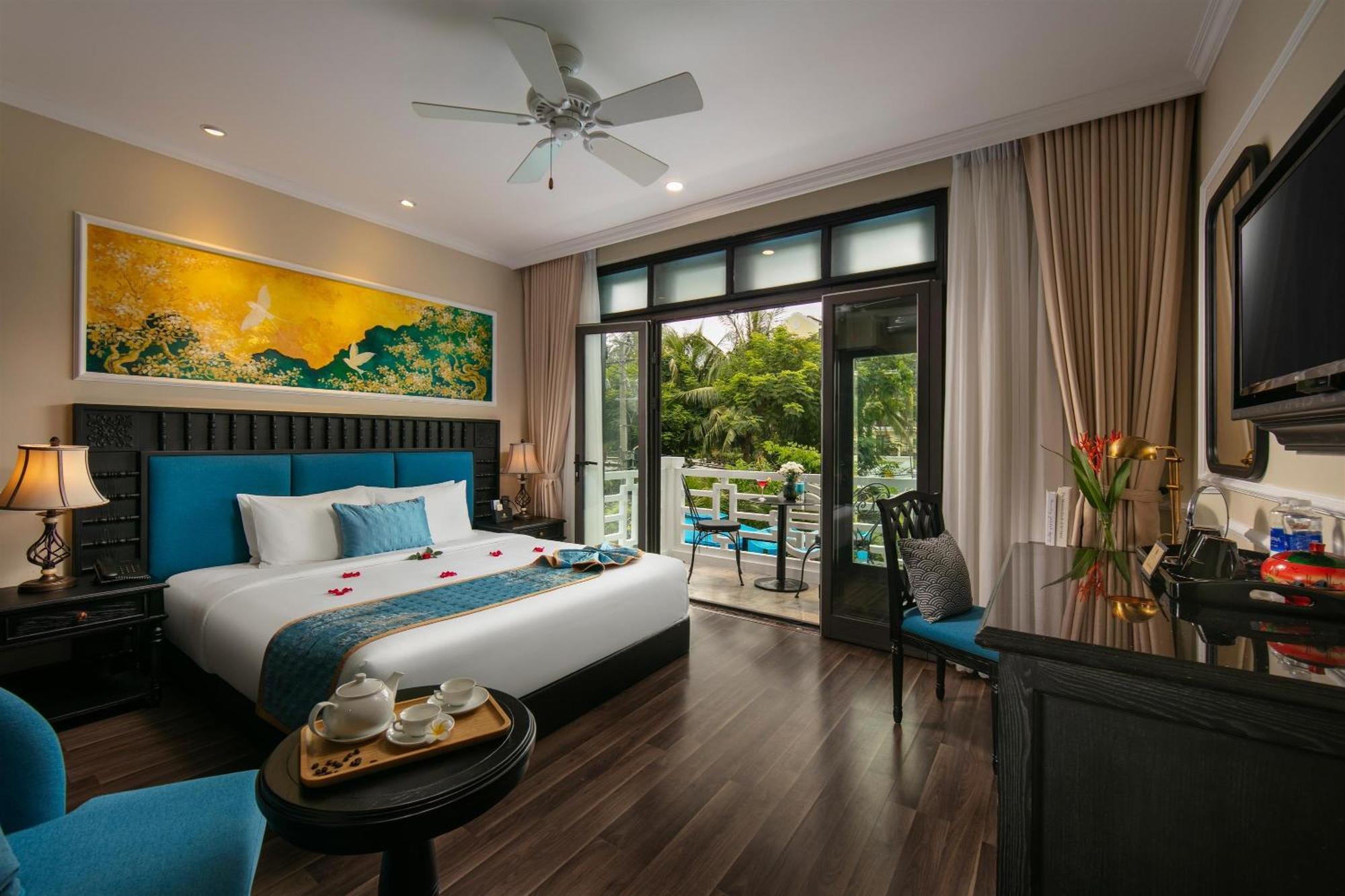 Deluxe Double/Twin with Balcony and City view,1693281827:JPEG
