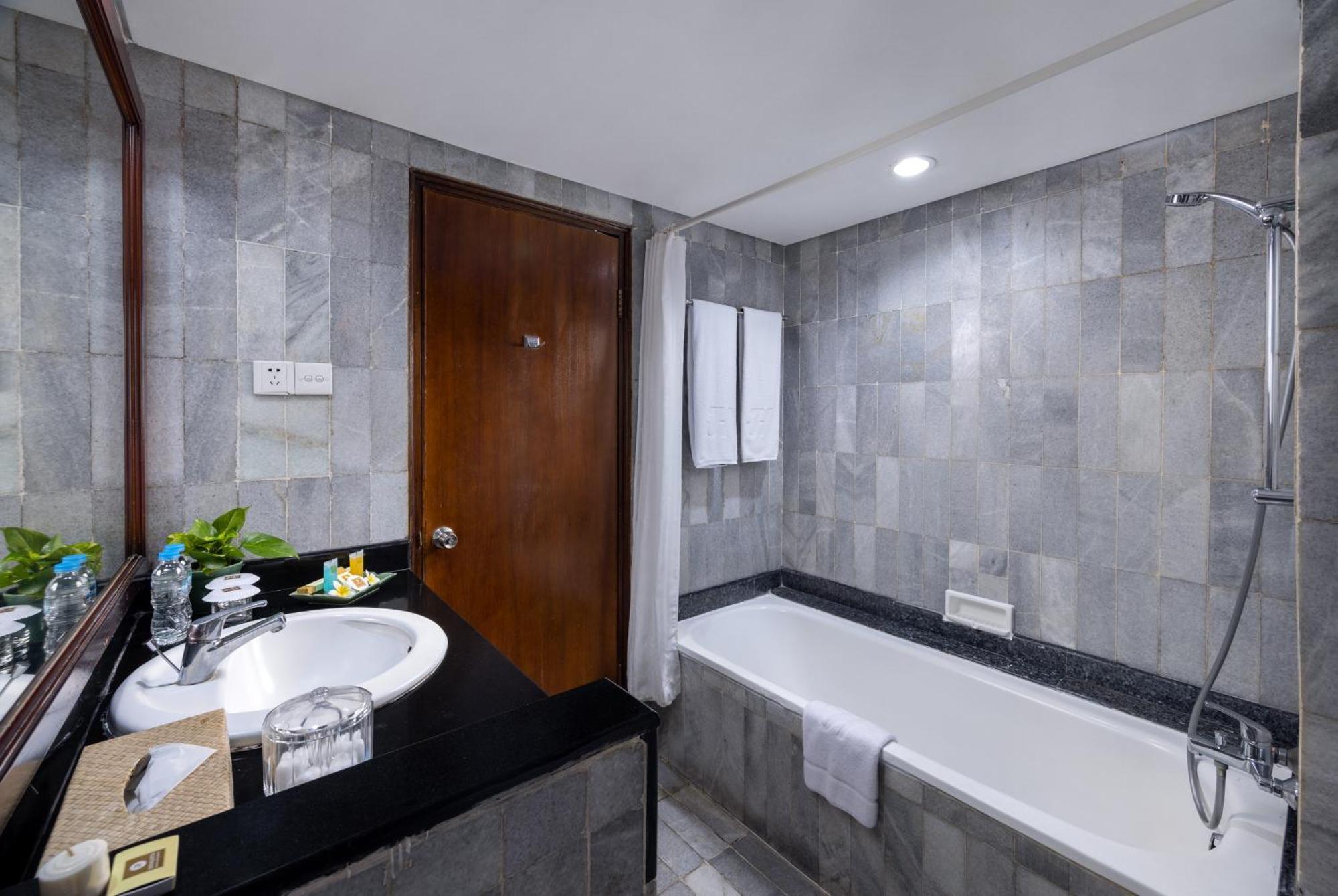 Deluxe Double or Twin Room Garden View,1697832580:JPEG