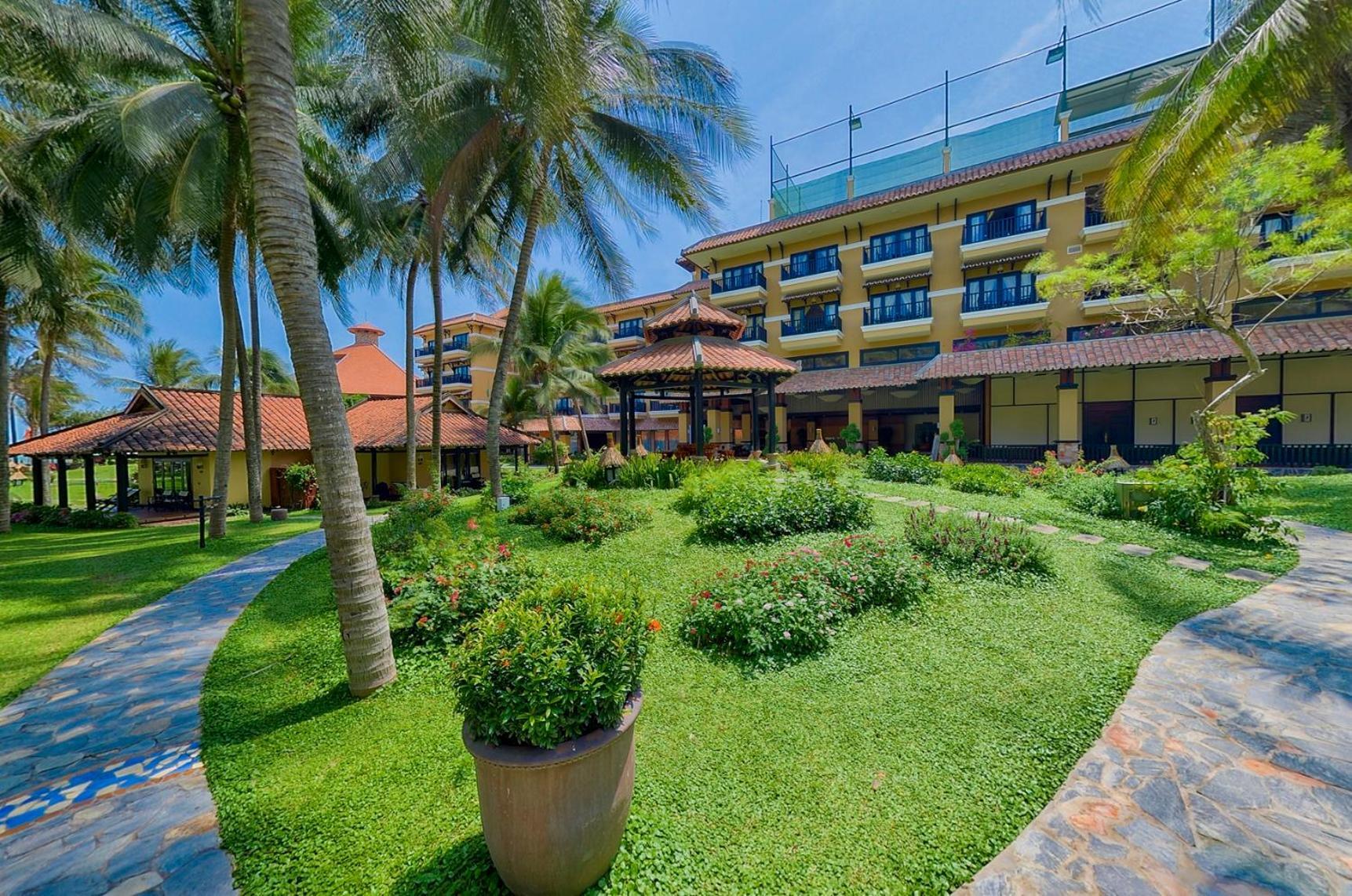 Deluxe Double or Twin Room with Garden View