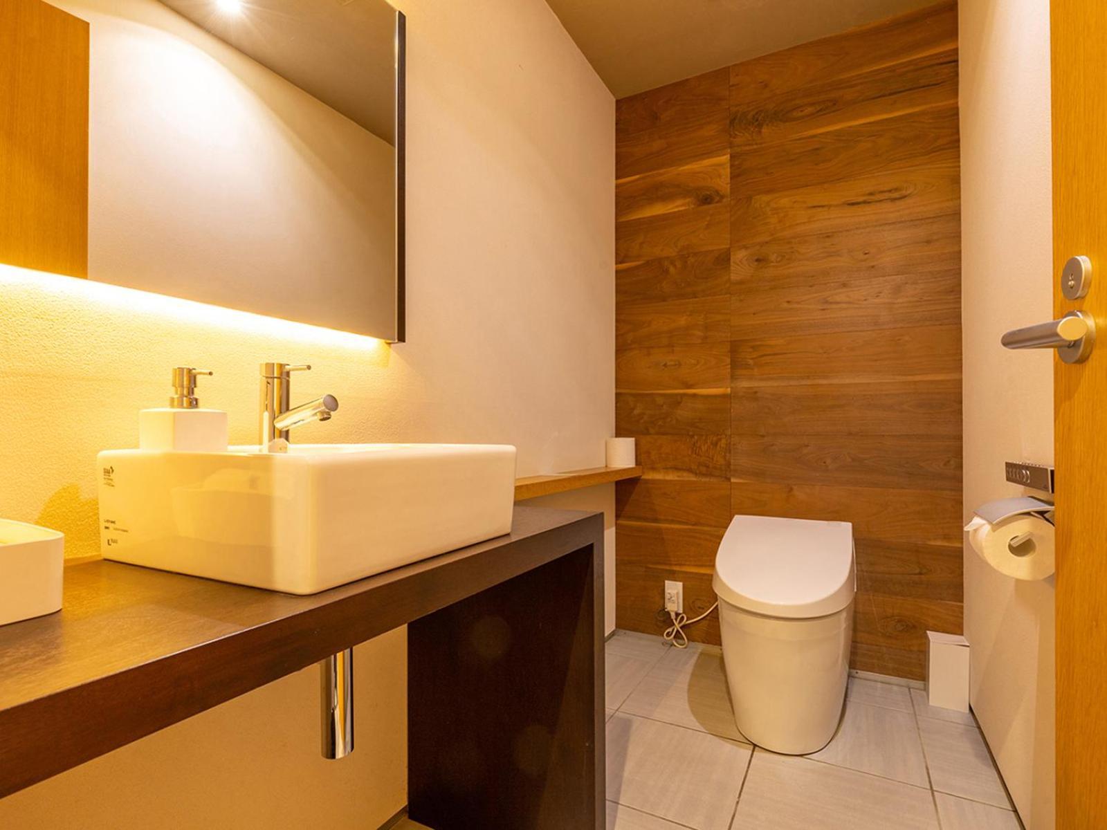 Chambre Lits Jumeaux Japonaise Moderne avec Bain de Source Chaude - Réservée aux Adultes - Bâtiment Principal