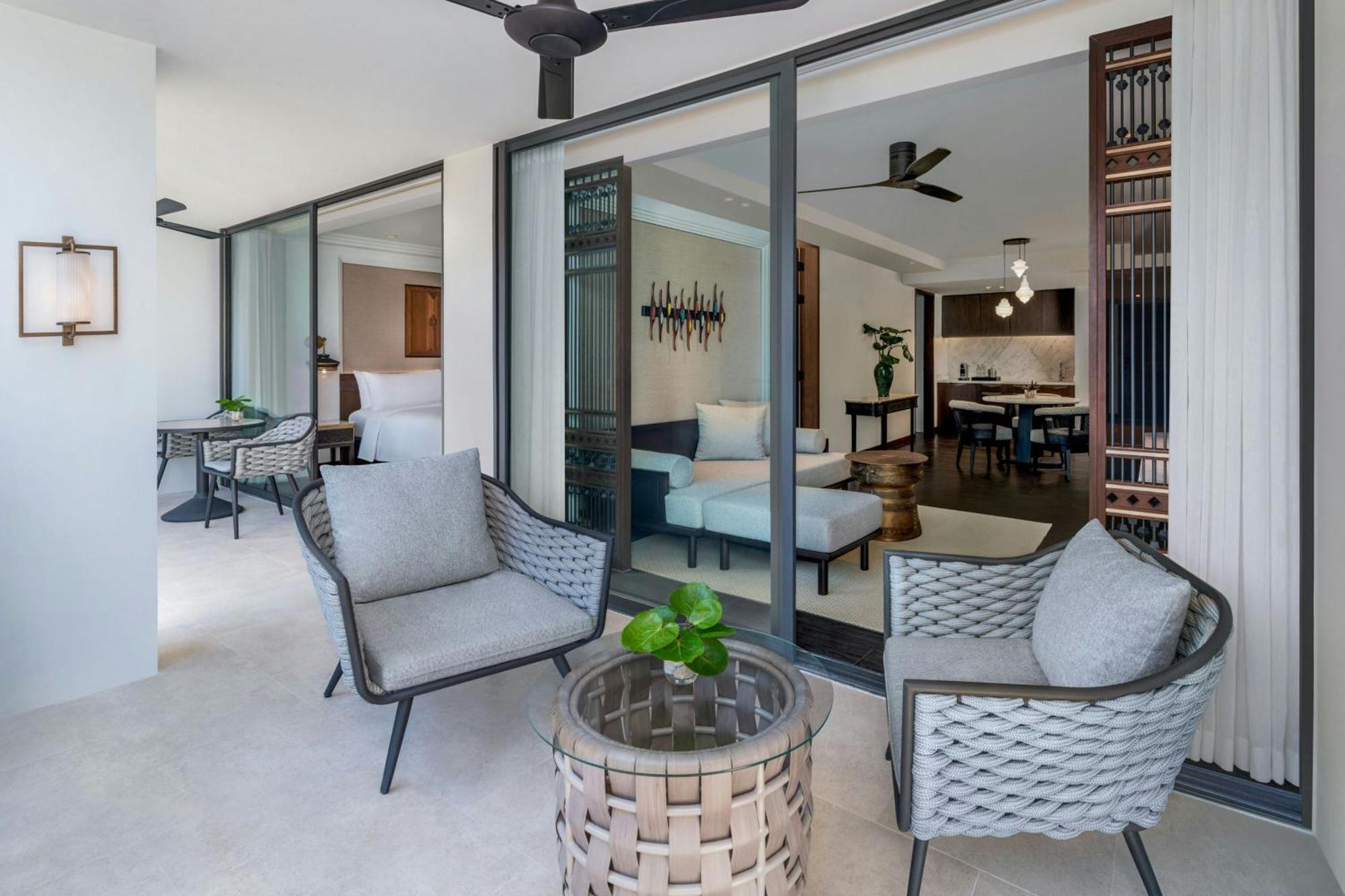 Two-Bedroom Apartment with One King Bed and Two Twin Beds,1699493651:JPEG