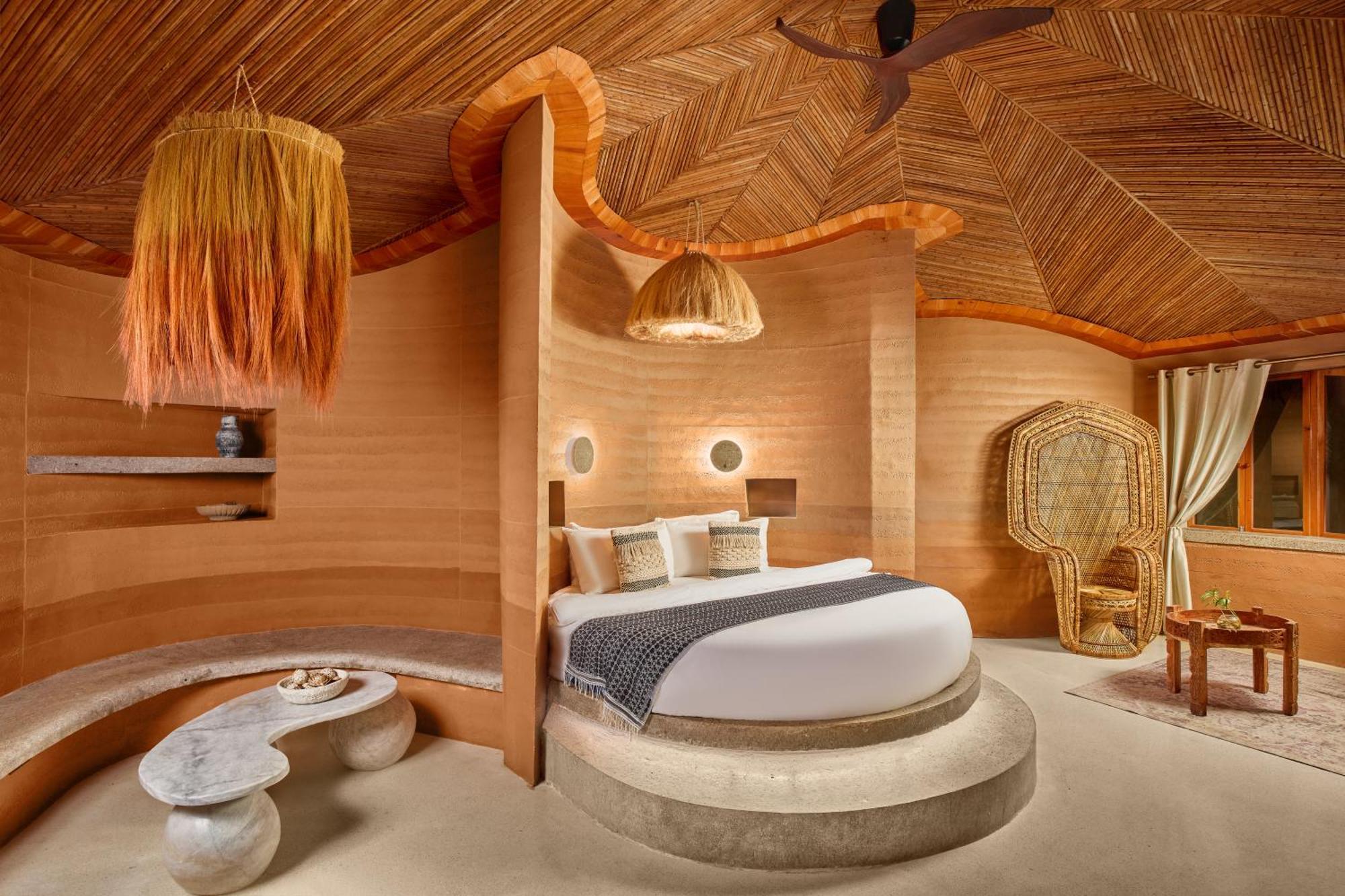 King Suite,1705009675:JPEG