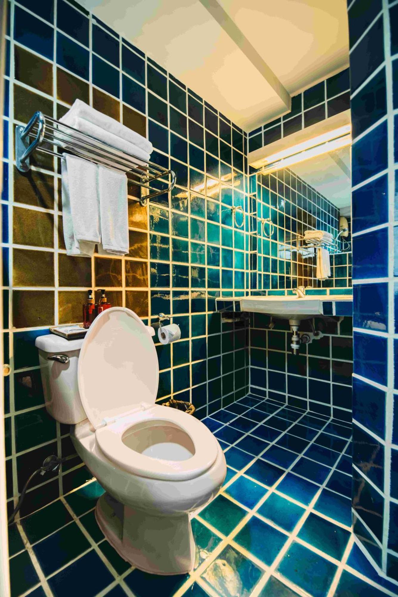 Deluxe Double Room,1706814163:JPEG