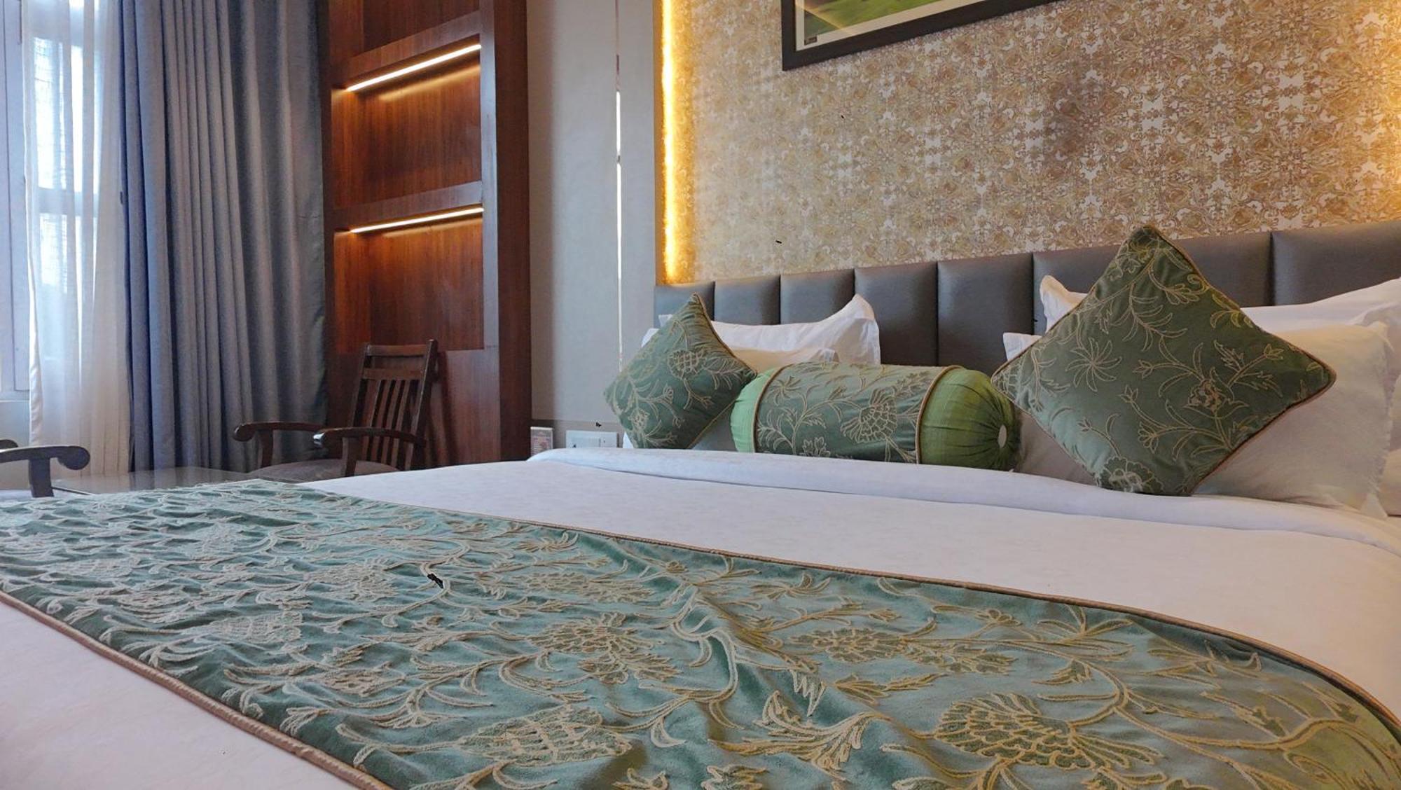 Superior Deluxe Room,1706858784:JPEG