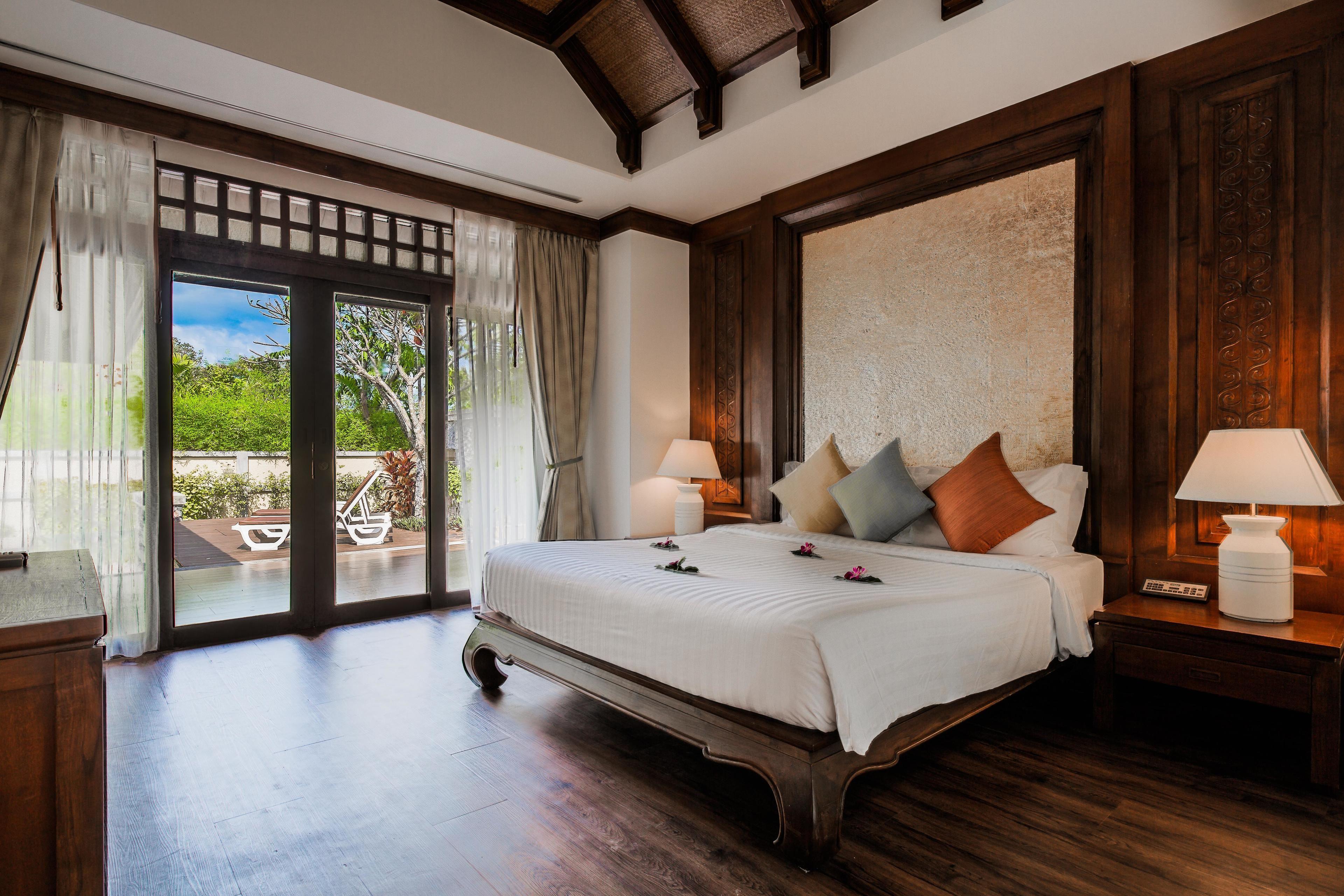 Pool Villa Suites