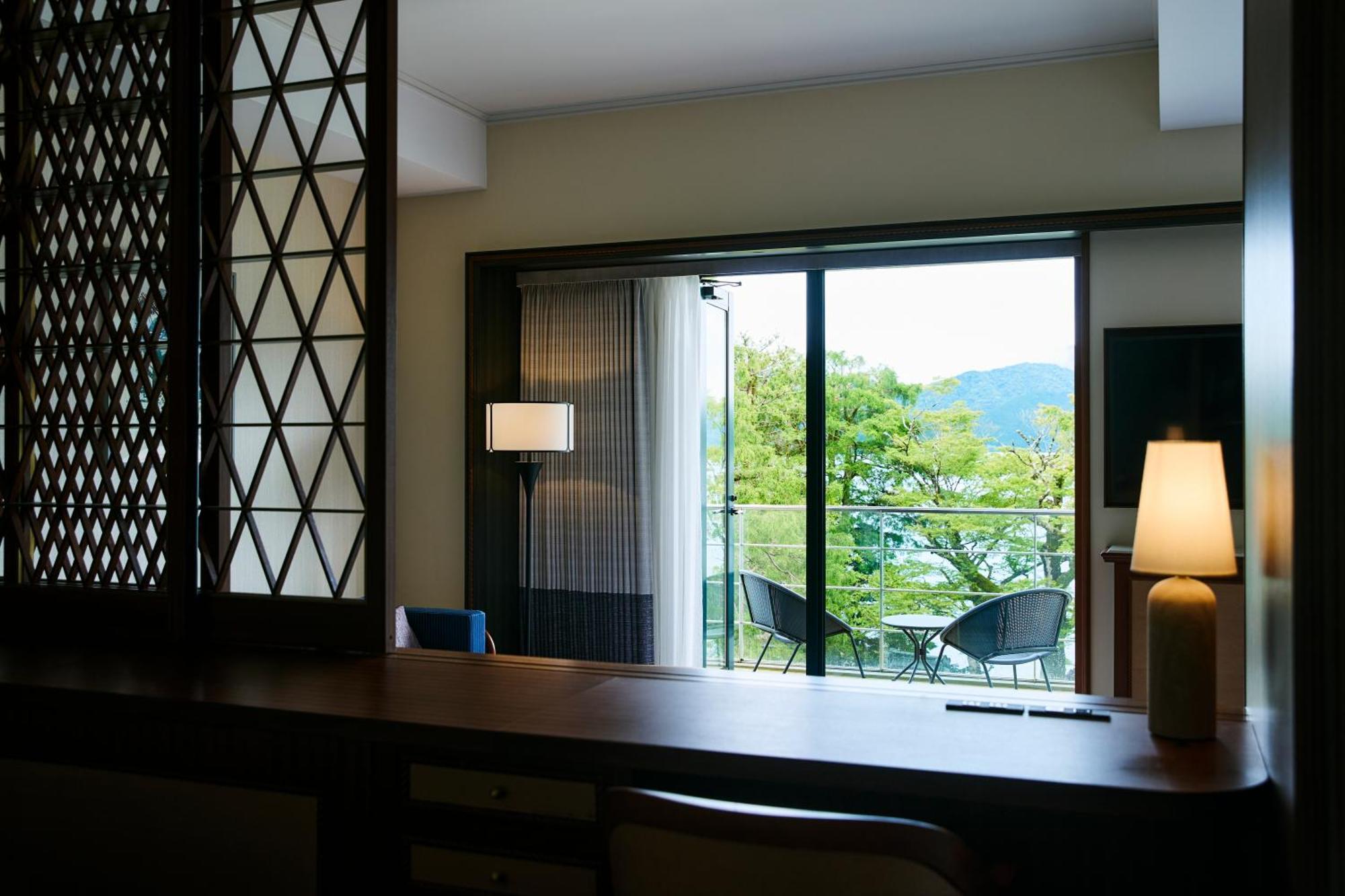 Premium Fourth Room Lake View