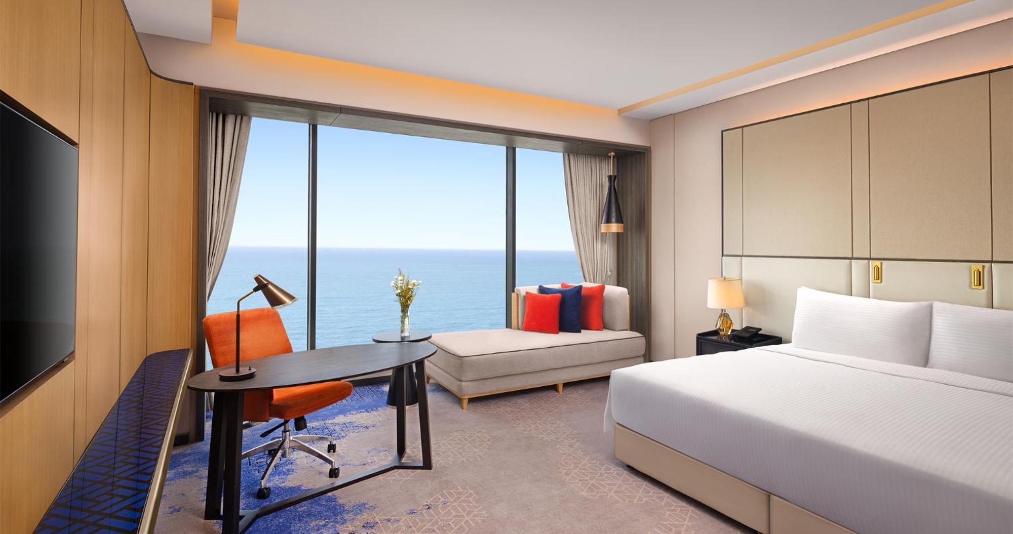 Deluxe Ocean View King