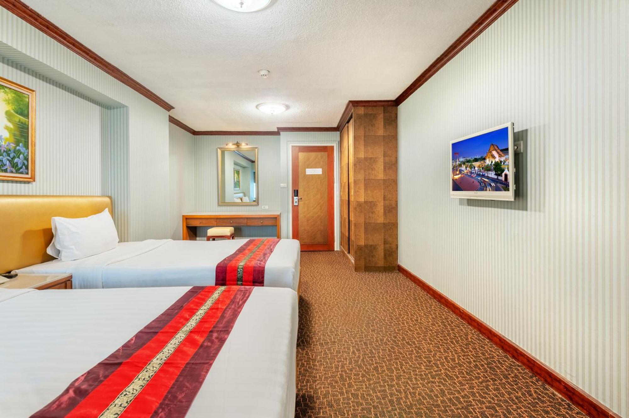 Superior Deluxe Double or Twin Room,1742687120:JPEG