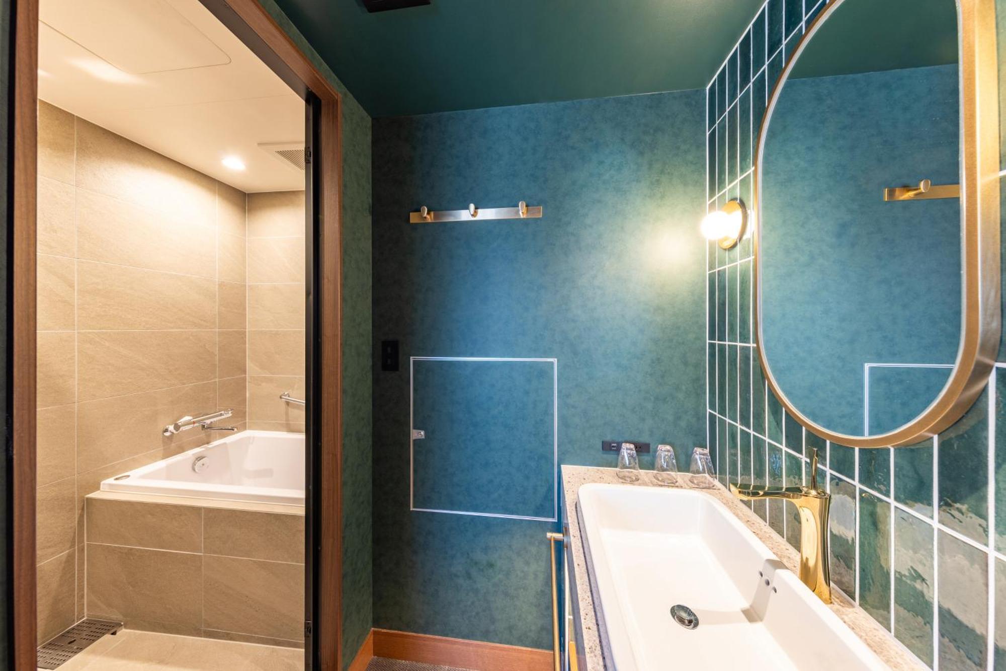 Double Room,1742727054:JPEG